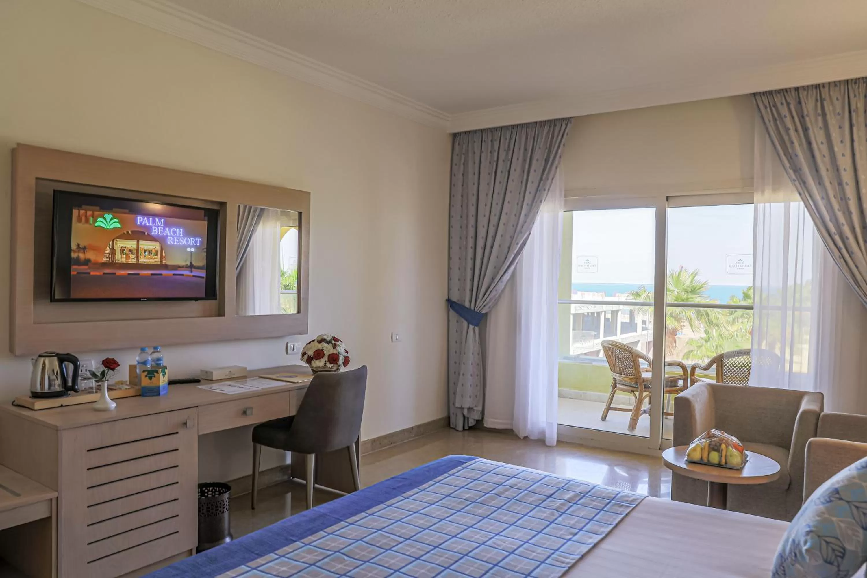 Palm Beach Resort Families and Couples only