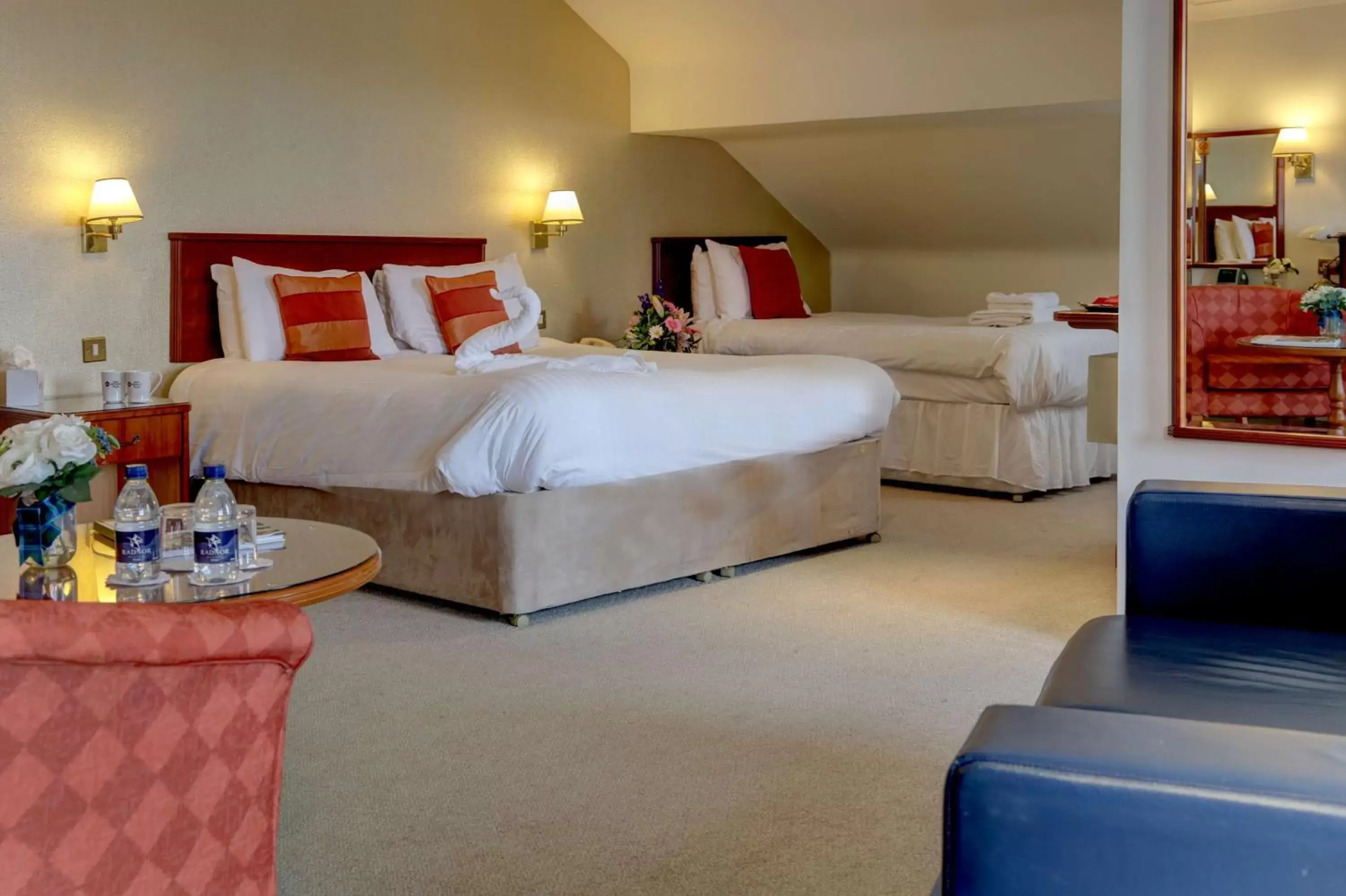 Executive Family King Room in Best Western Plus Bentley Hotel Executive Family King Room in Best Western Plus Bentley Hotel