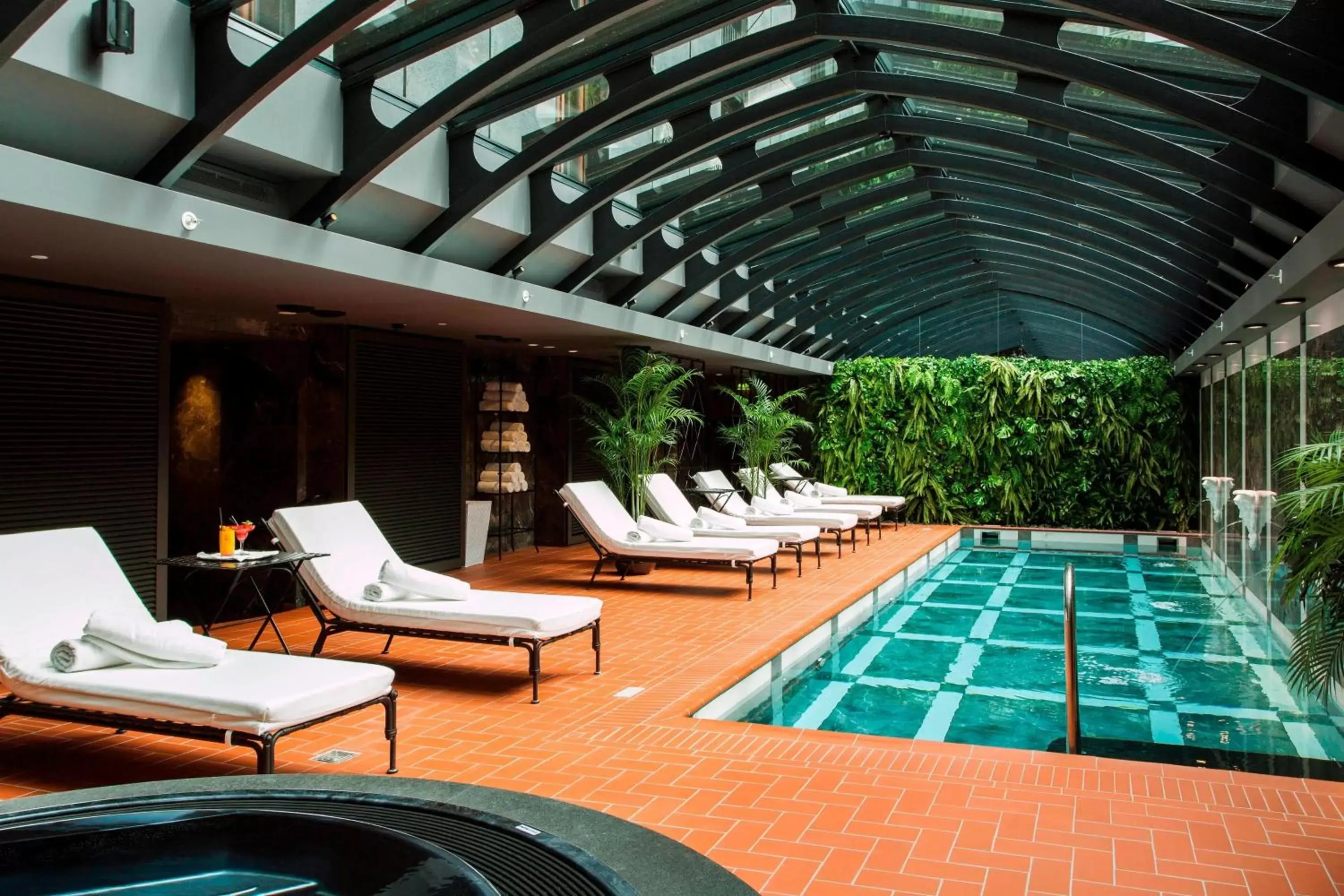 Swimming Pool in Hotel Telegraaf, Autograph Collection