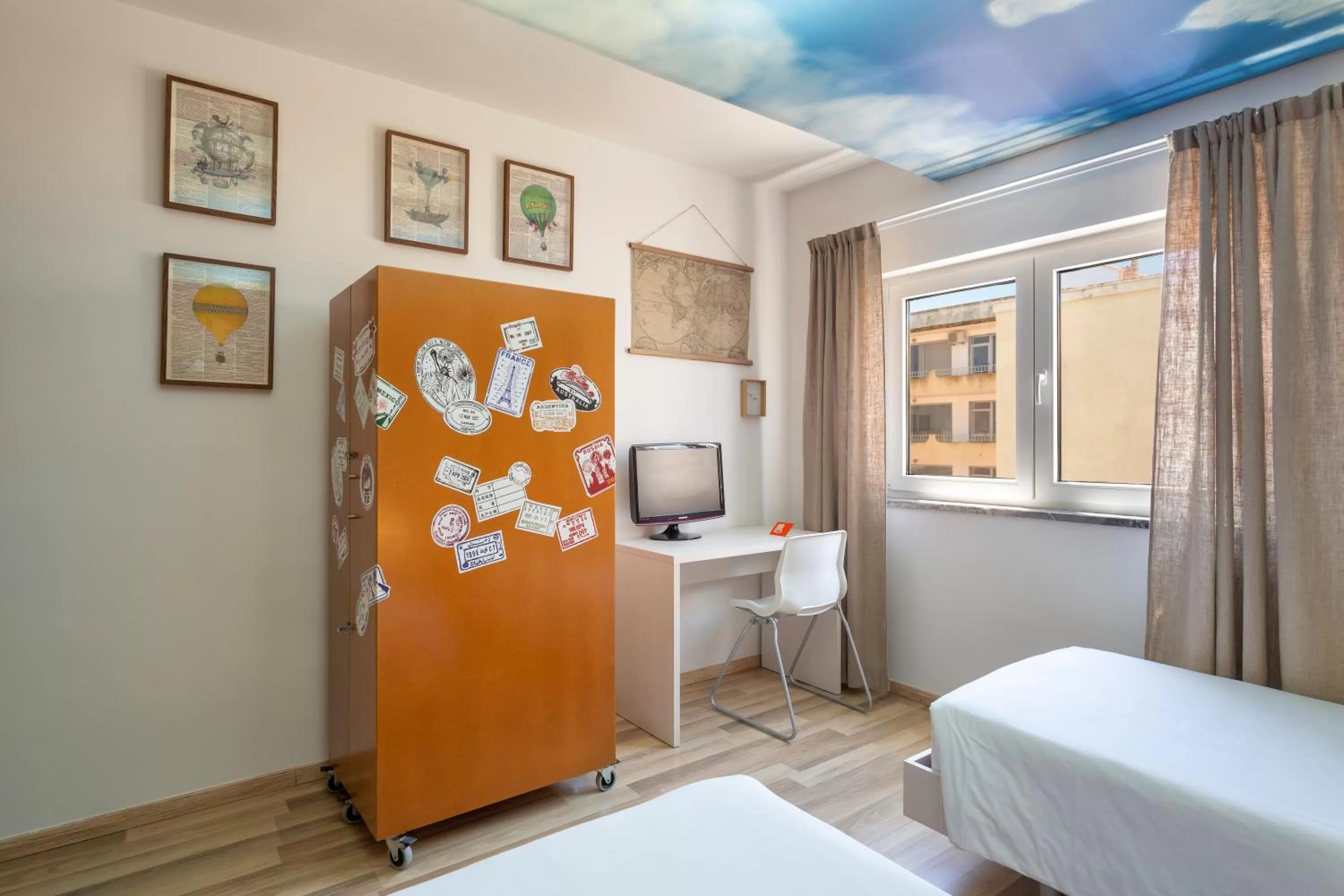 Photo of the whole room, Bed in Hotel Made Inn