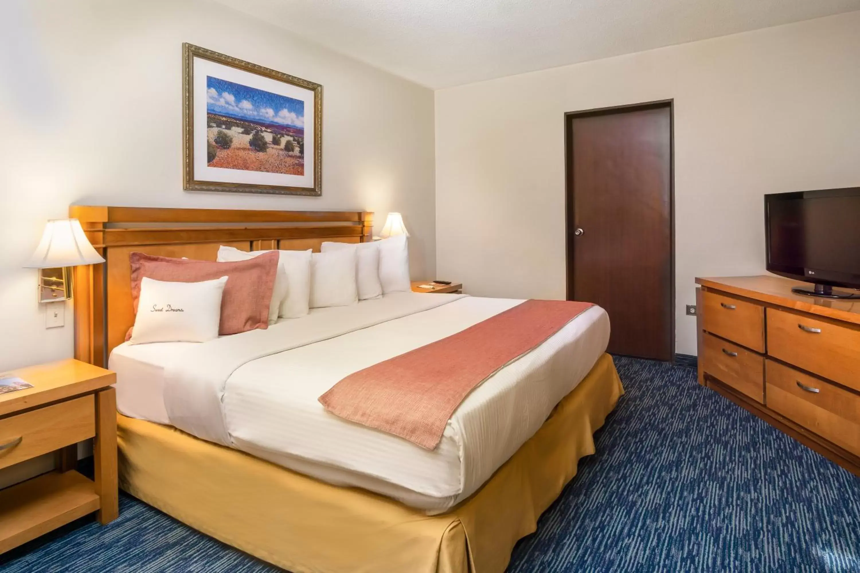 Bedroom, Bed in Quality Inn & Suites Saltillo Eurotel