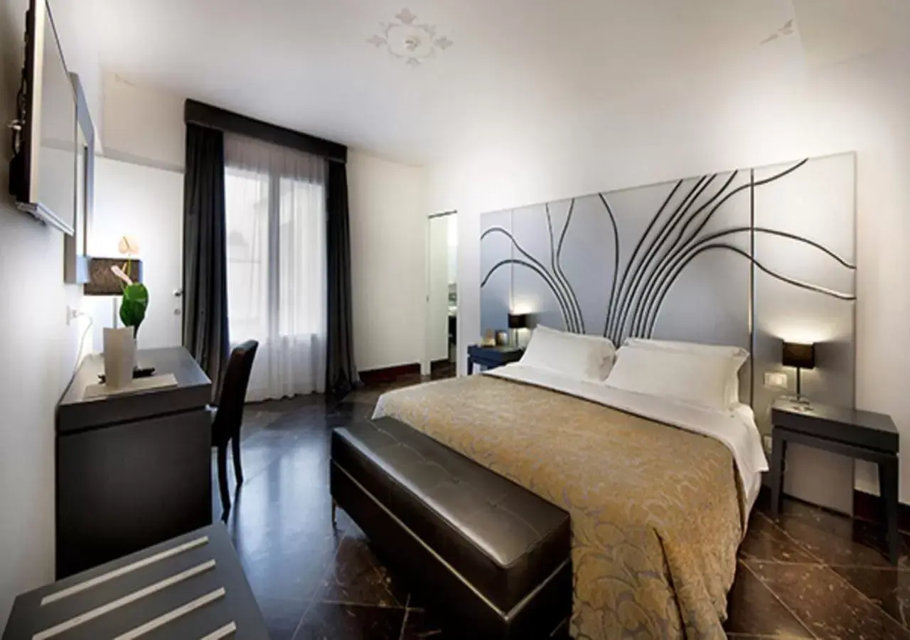 Photo of the whole room, Bed in De Stefano Palace Luxury Hotel