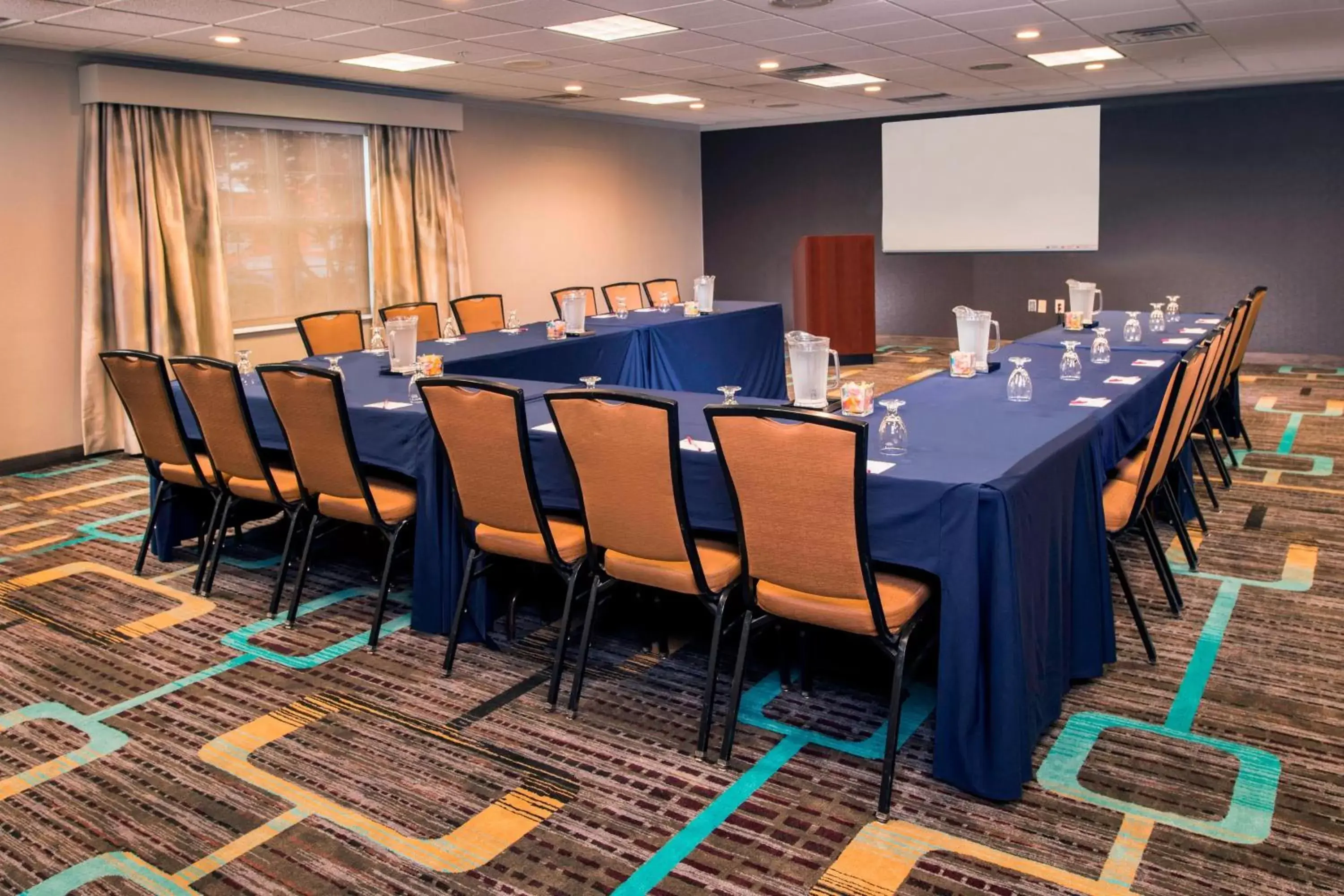 Meeting/conference room in Residence Inn Frederick