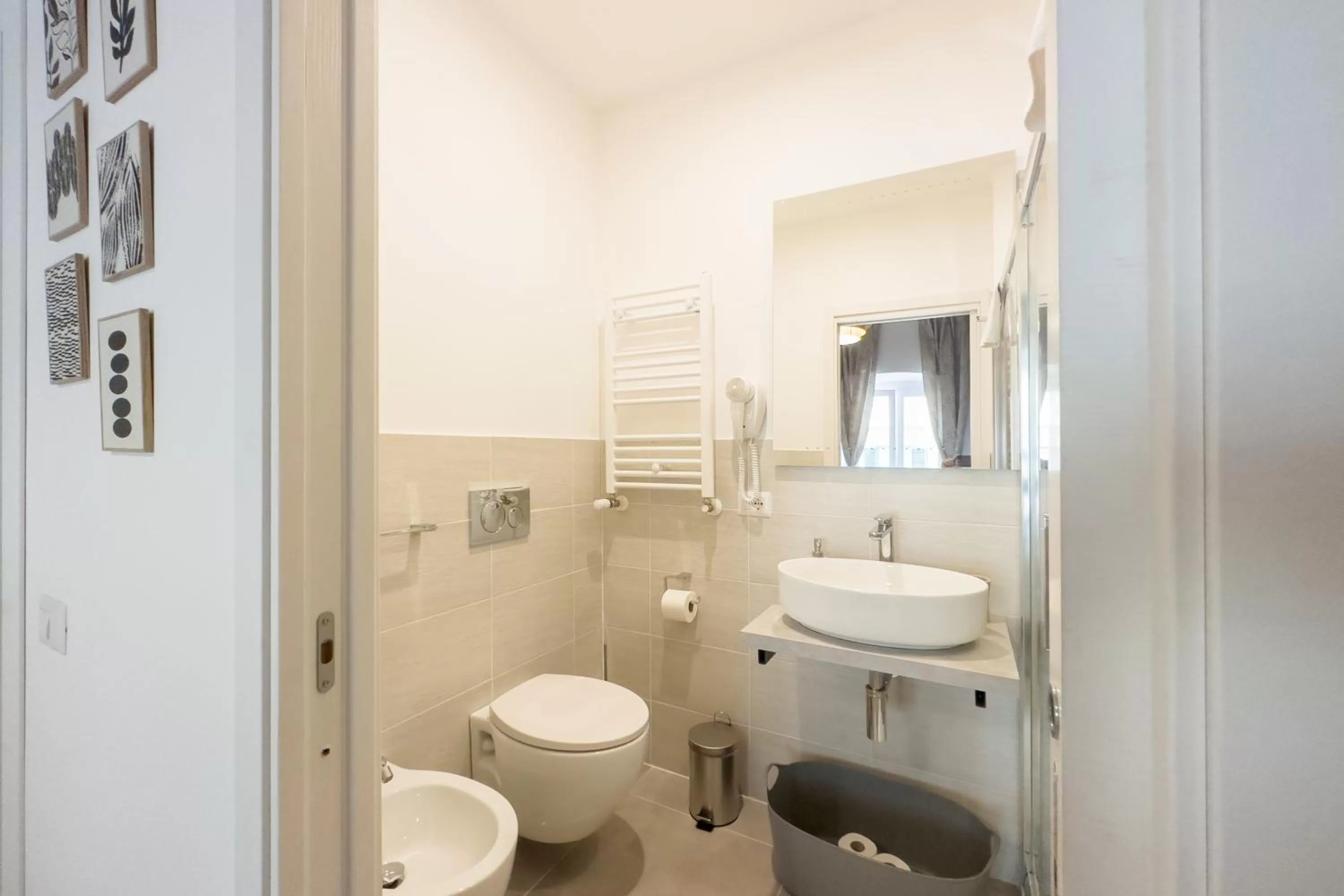 Bathroom in White Ostilia B&B