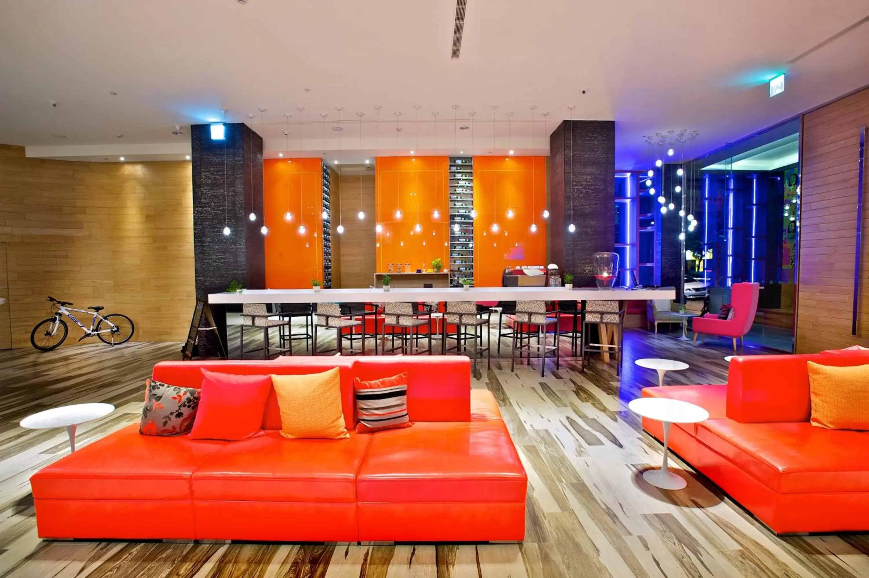 Lobby or reception, Restaurant/Places to Eat in FX INN Kaohsiung Zhonghua Road Branch