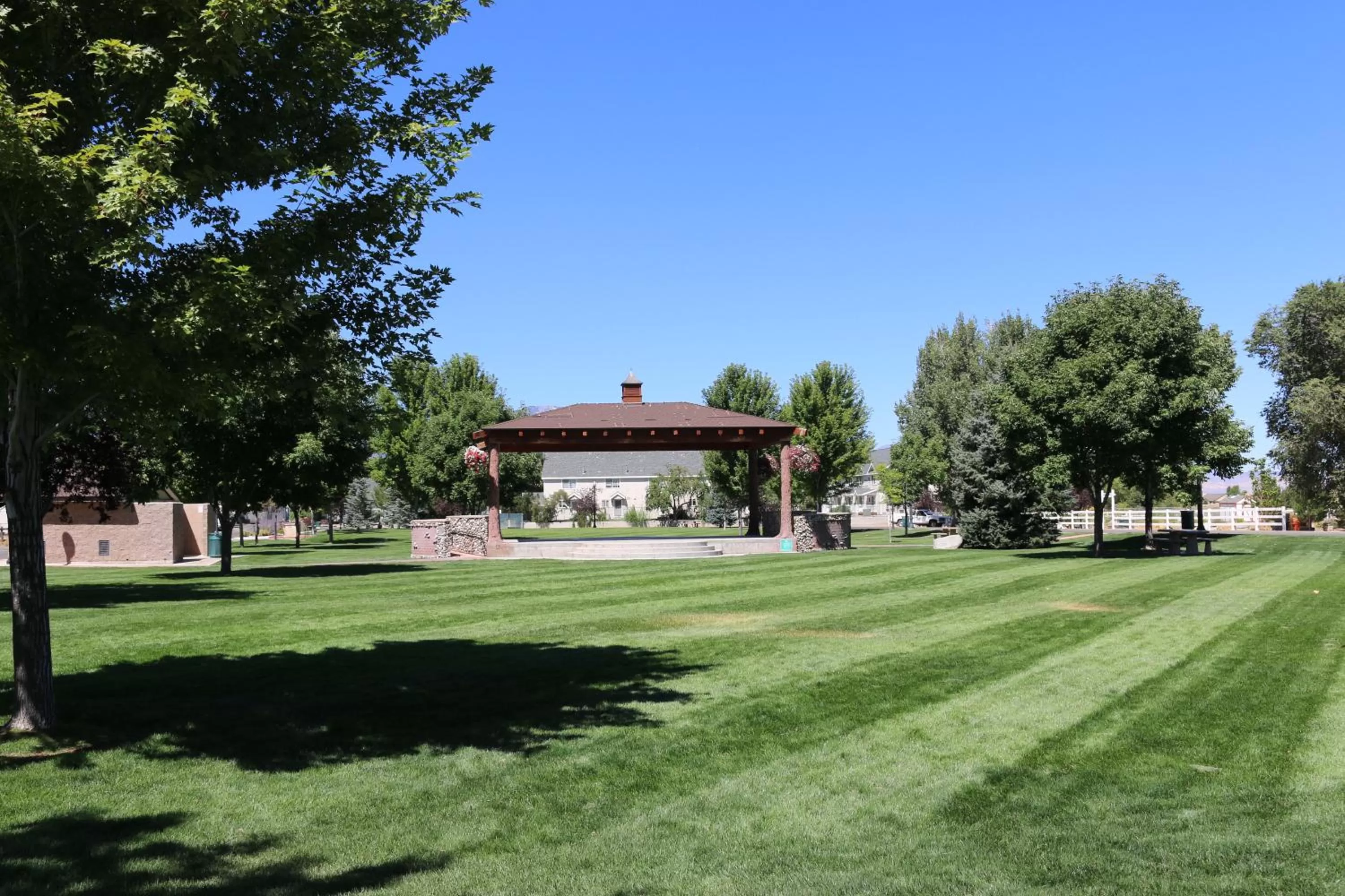 Nearby landmark in Historian Inn