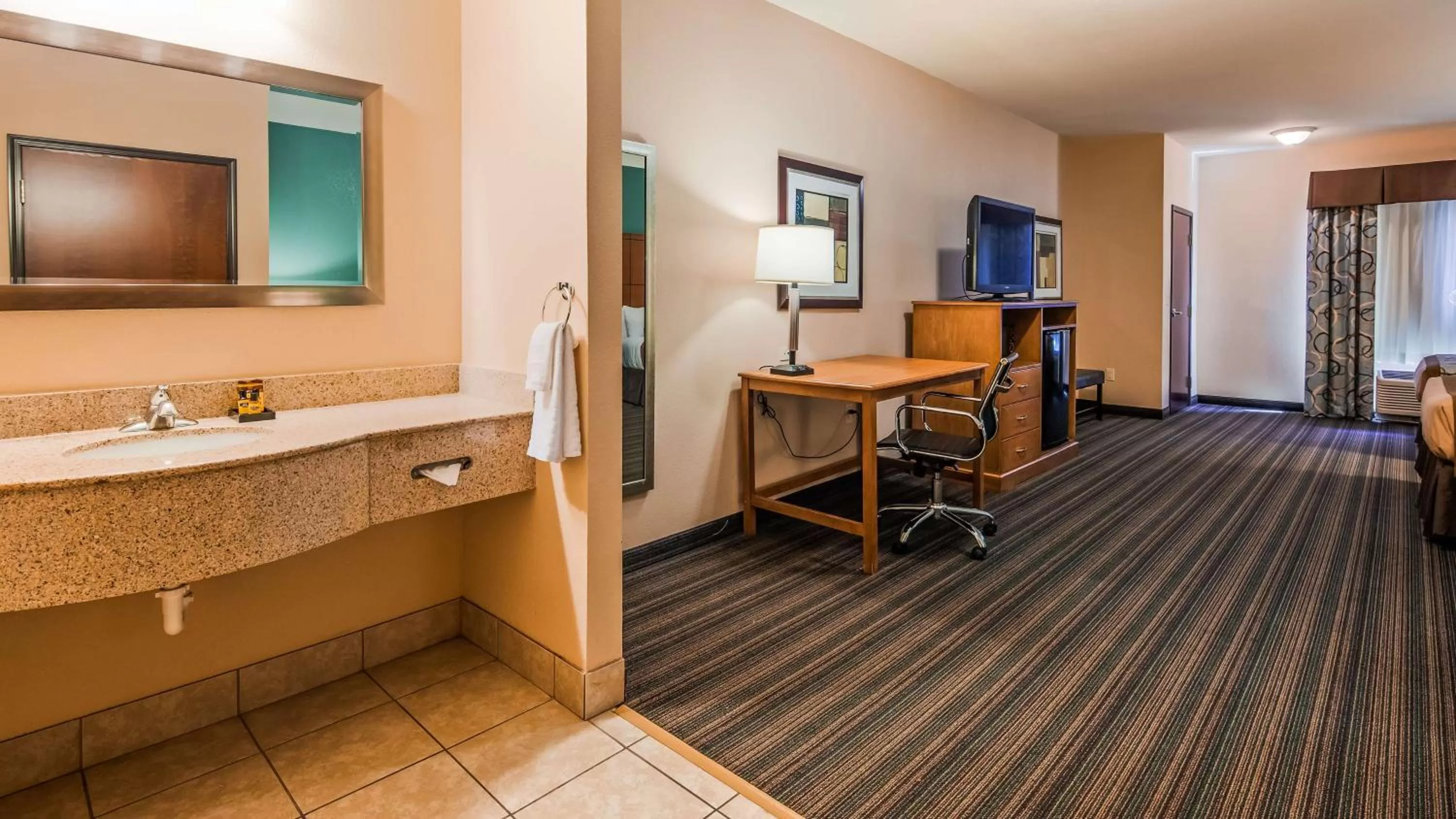 Photo of the whole room in Best Western Plus Seminole Hotel & Suites