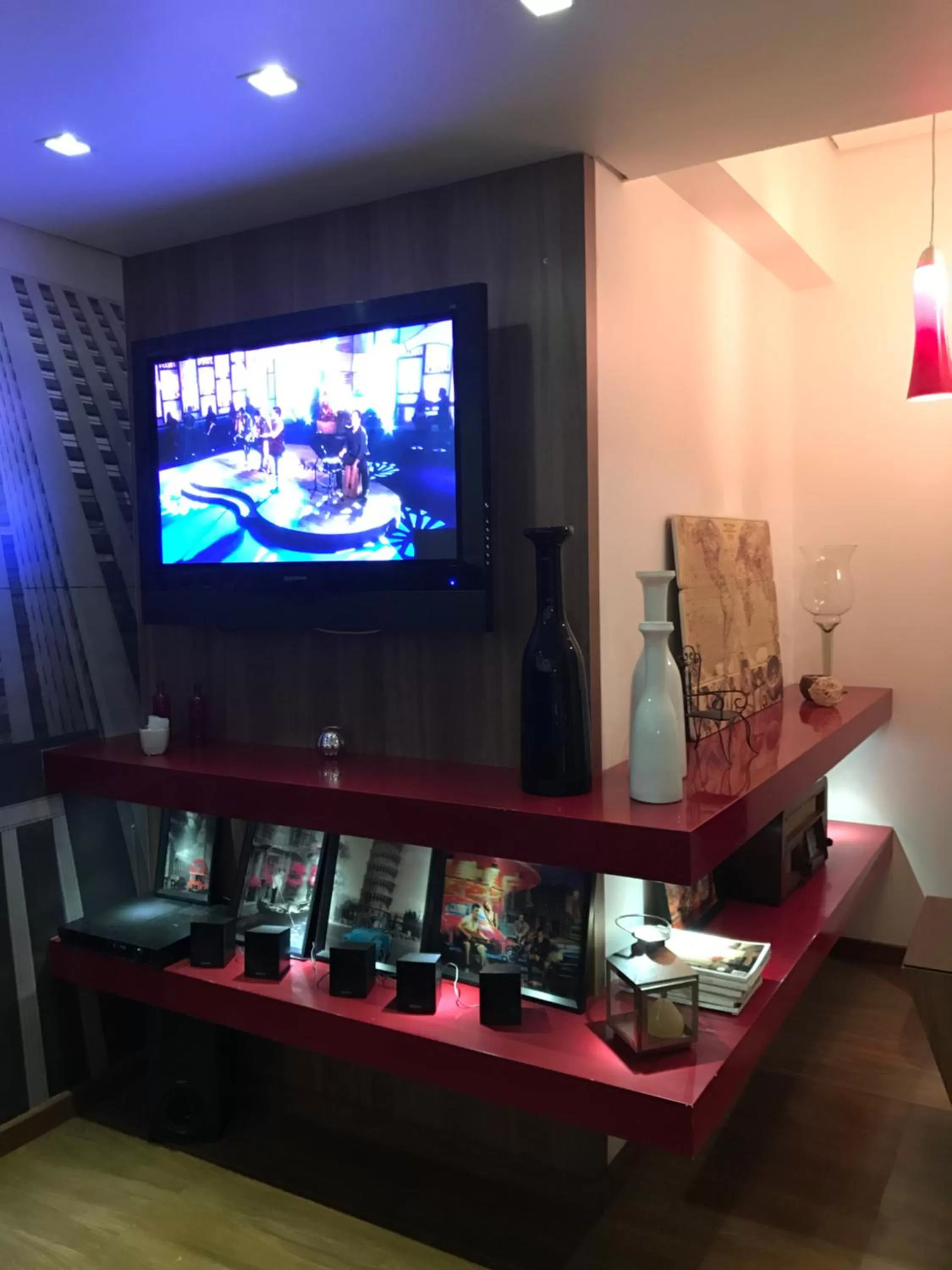 Lounge or bar, TV/Entertainment Center in Hotel Ibicui