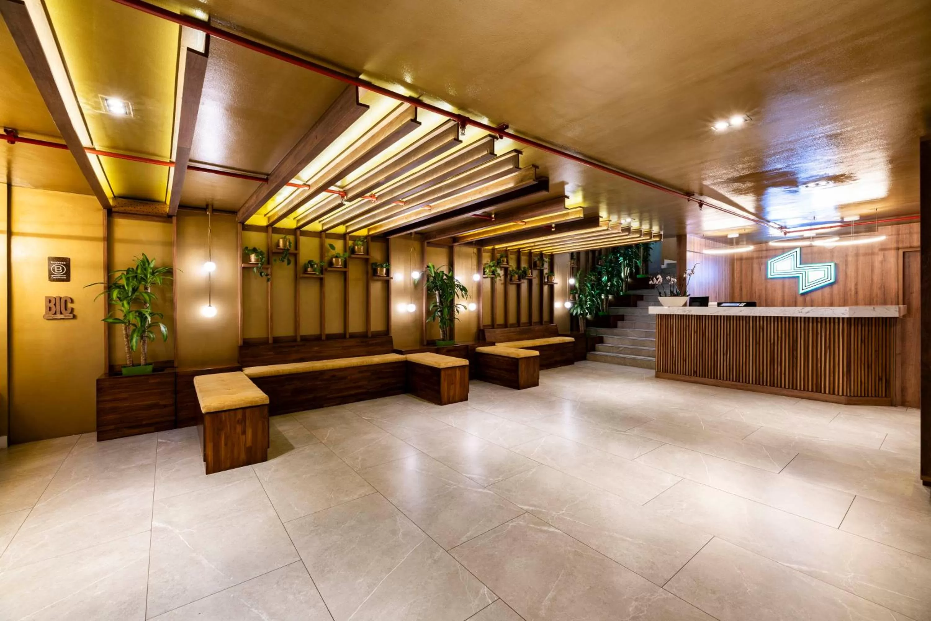 Lobby or reception in Suites by Vilar América