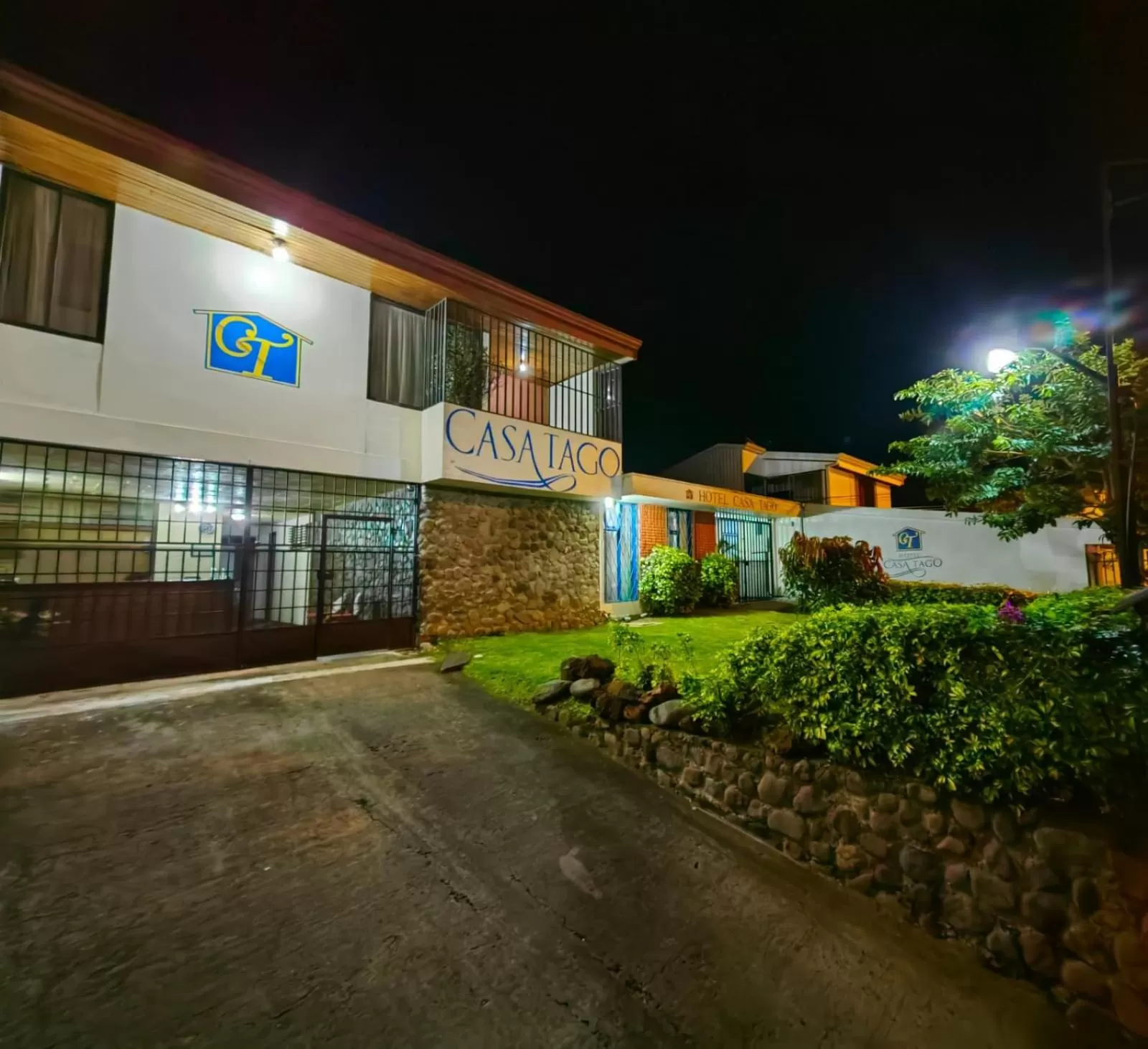 Property Building in Hotel Casa Tago