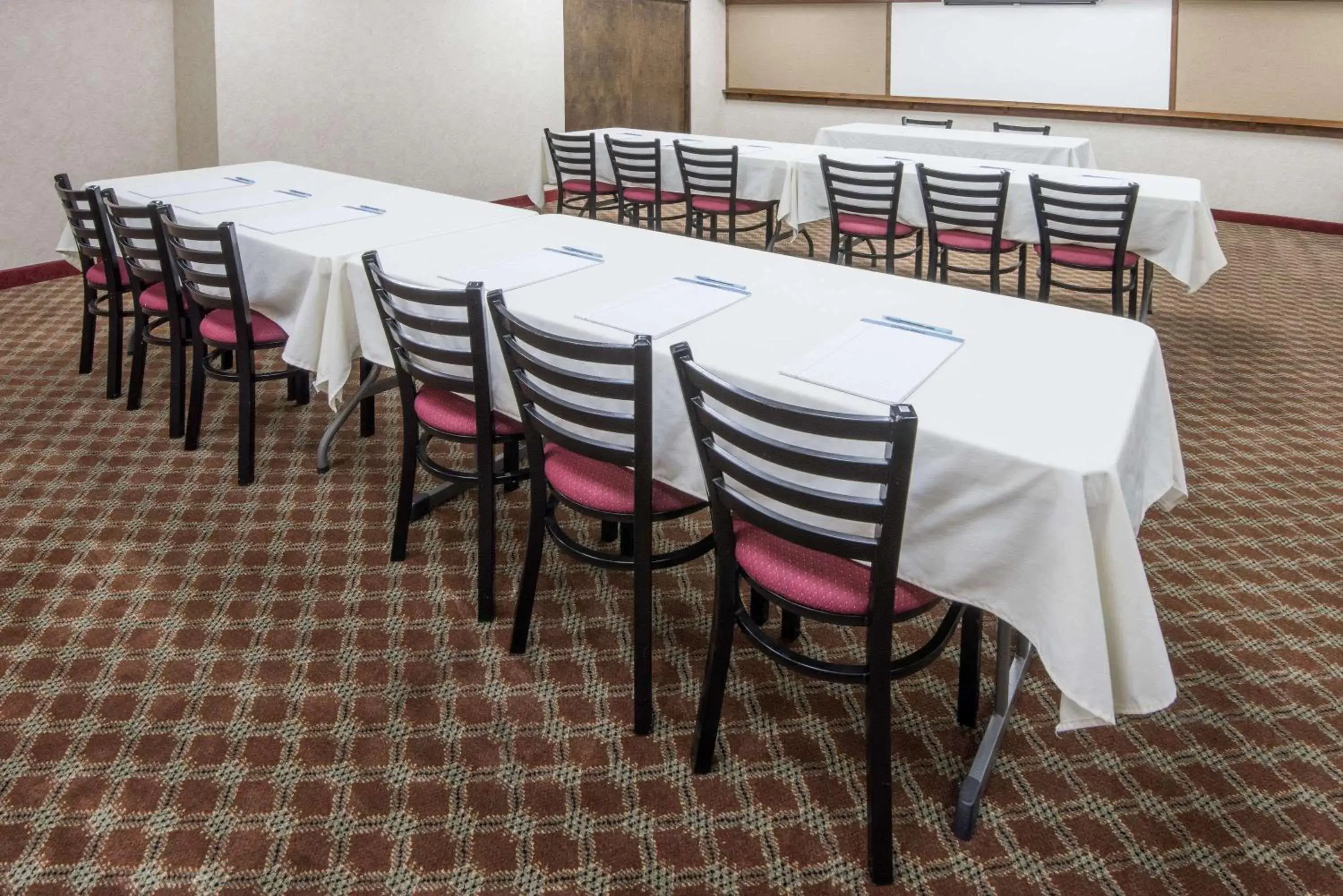 On site, Business Area/Conference Room in Super 8 by Wyndham Henrietta/Rochester Area