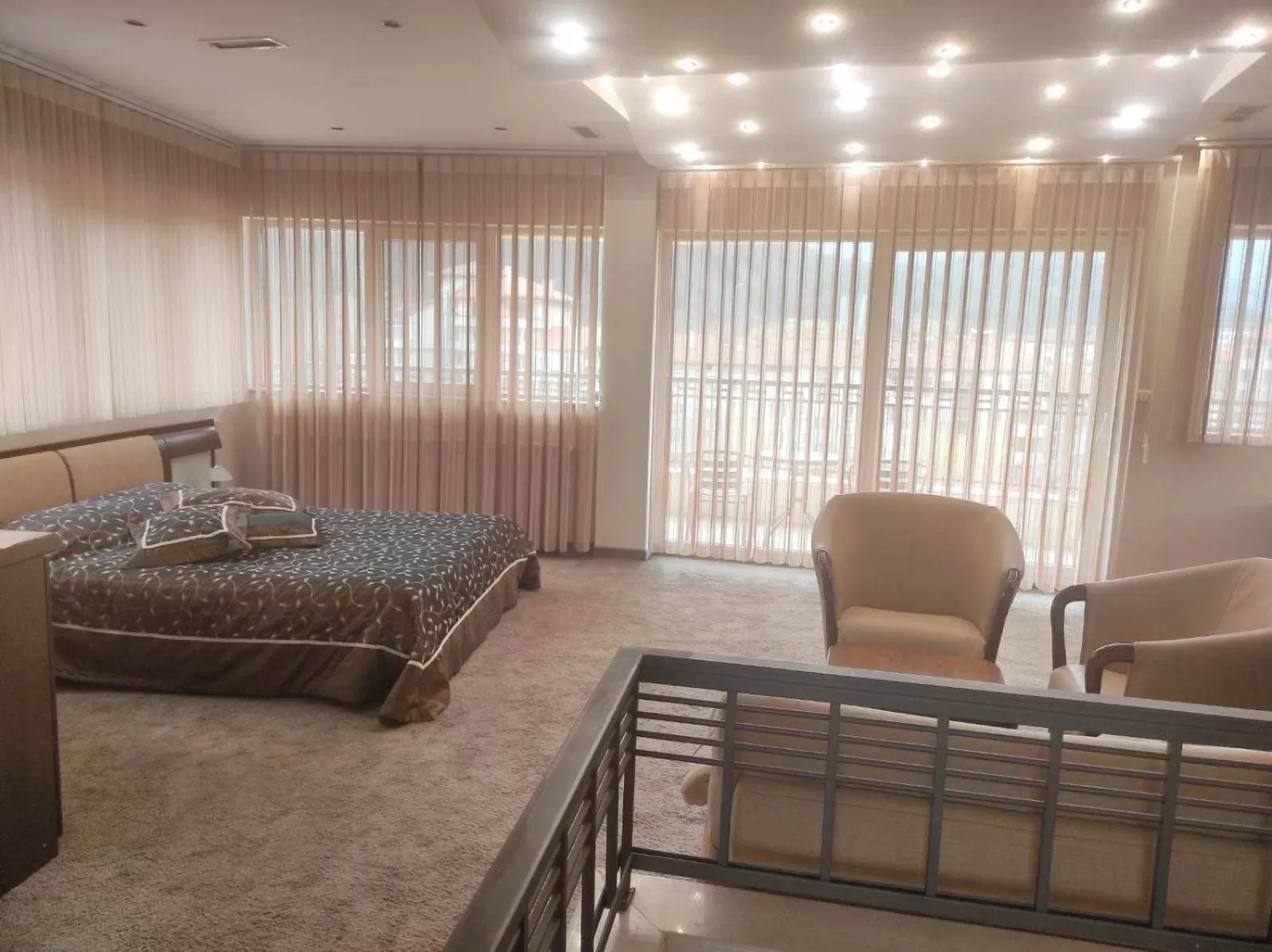 Bed in Troyan Plaza Hotel