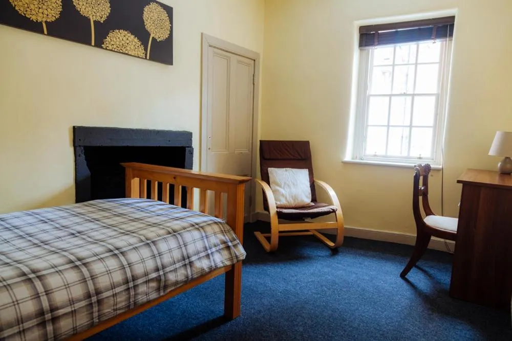 Bed in Dundee Backpackers Hostel