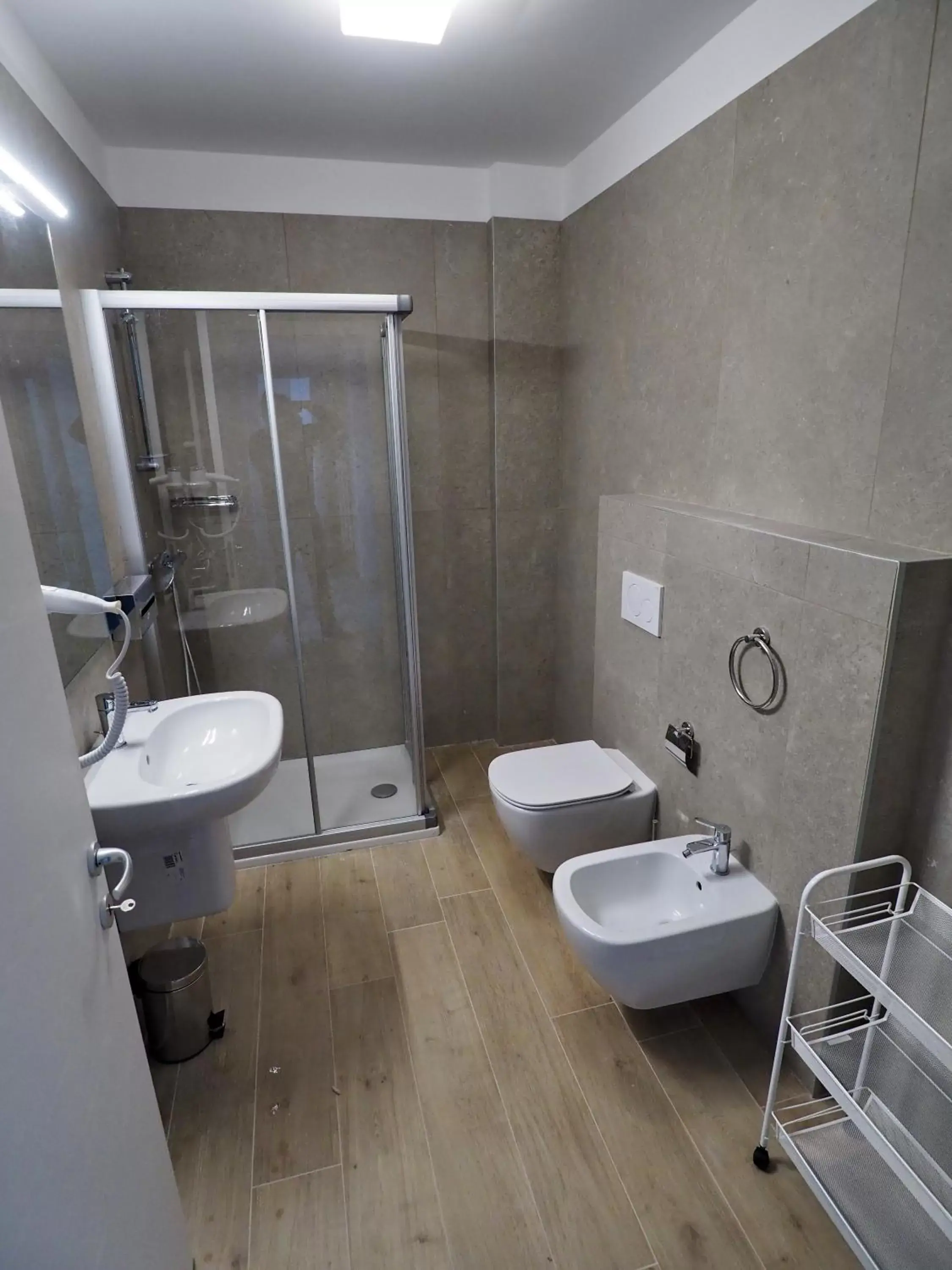 Shower, Bathroom in Albergo Accademia