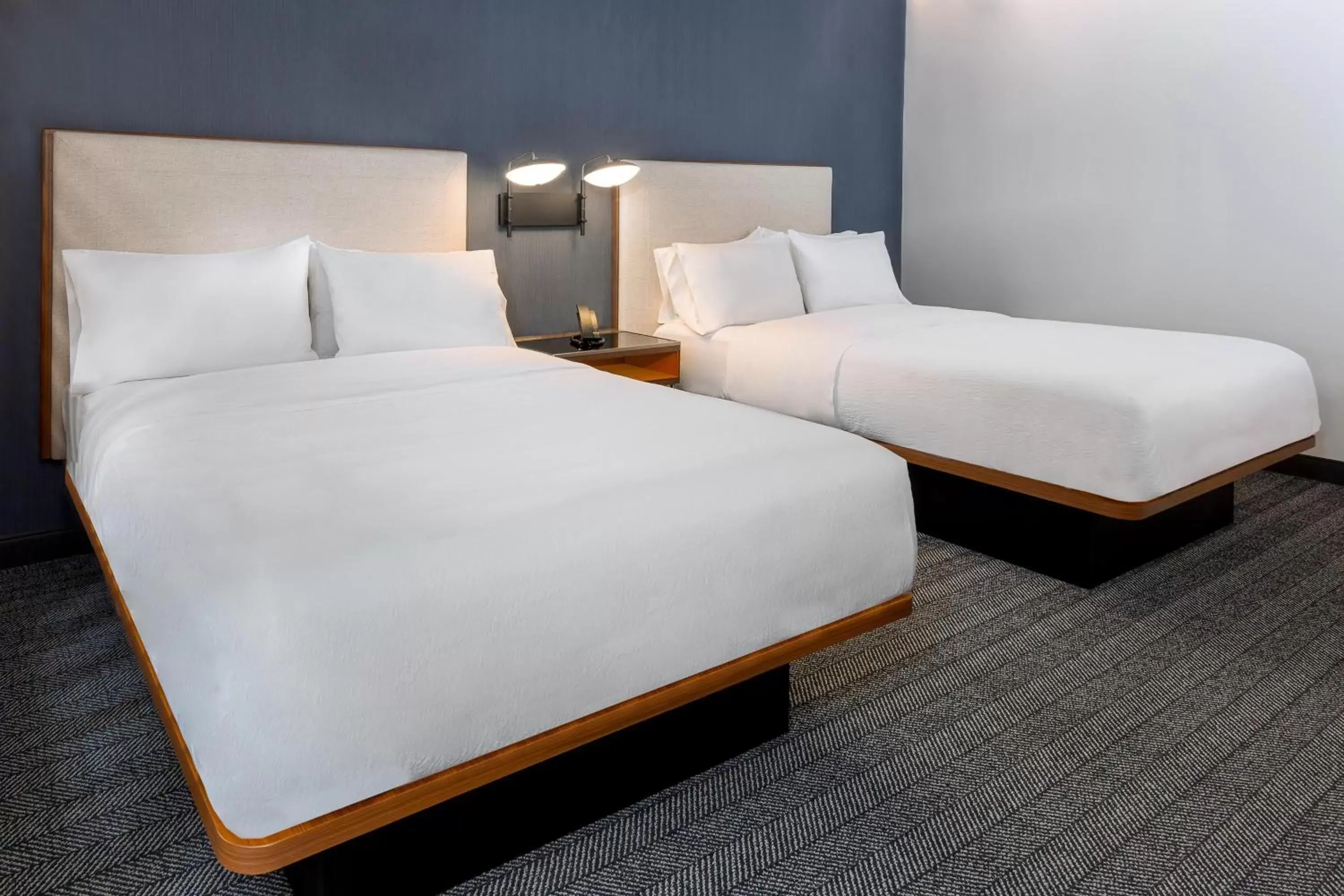 Photo of the whole room, Bed in Courtyard by Marriott Atlanta Midtown