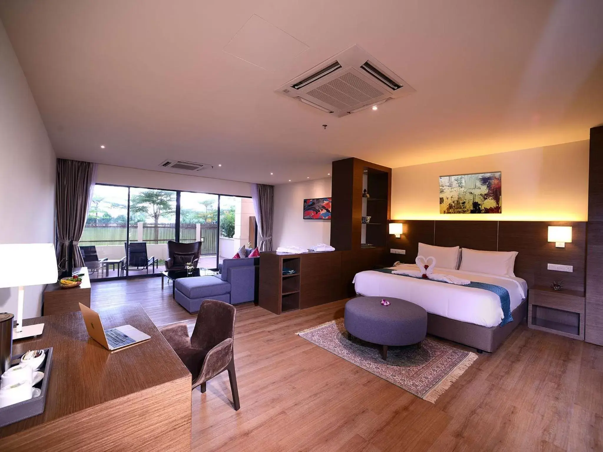 Bed in Bella Vista Waterfront Resort, Kuah Langkawi