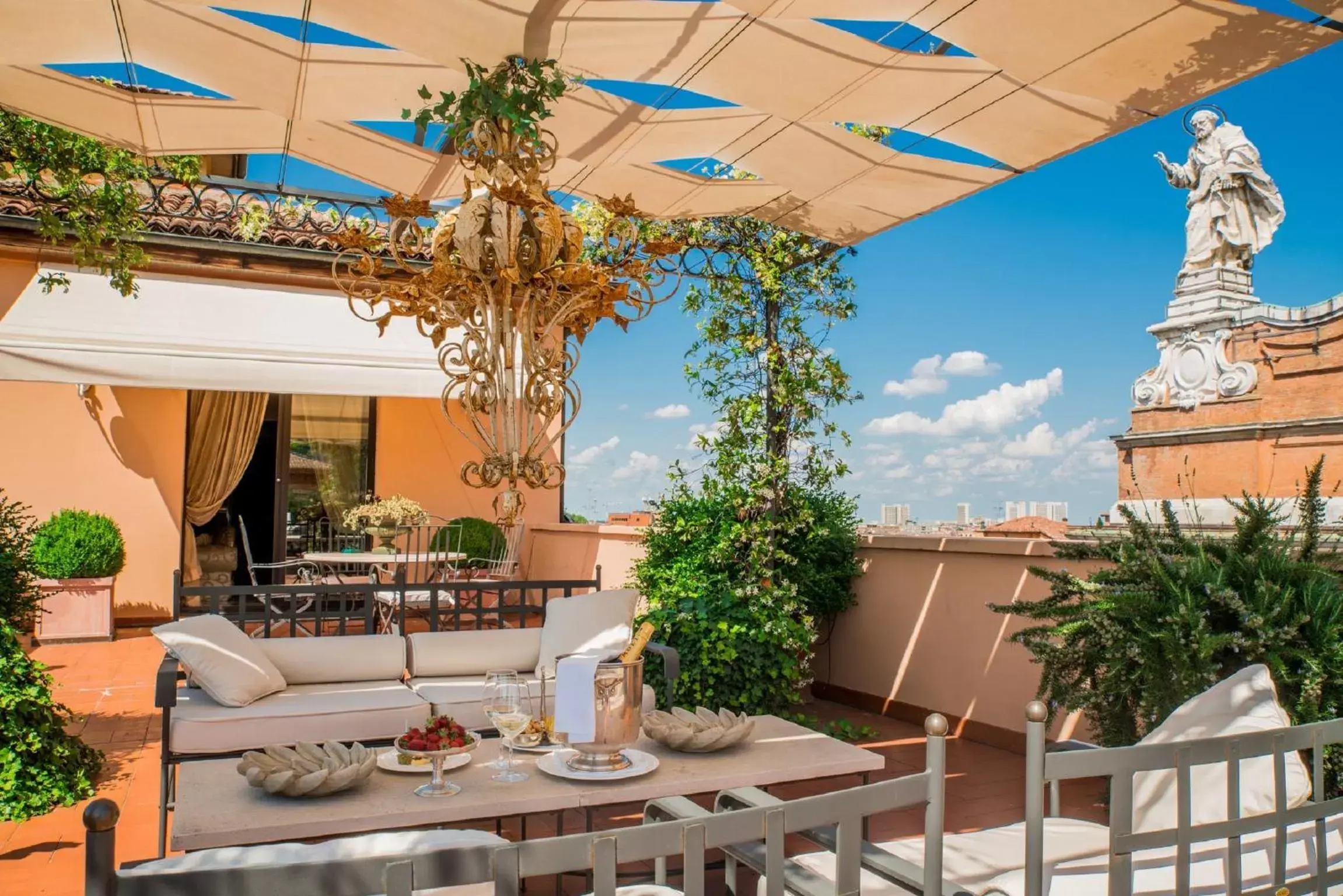 Patio, Patio/Outdoor Area in Grand Hotel Majestic gia' Baglioni