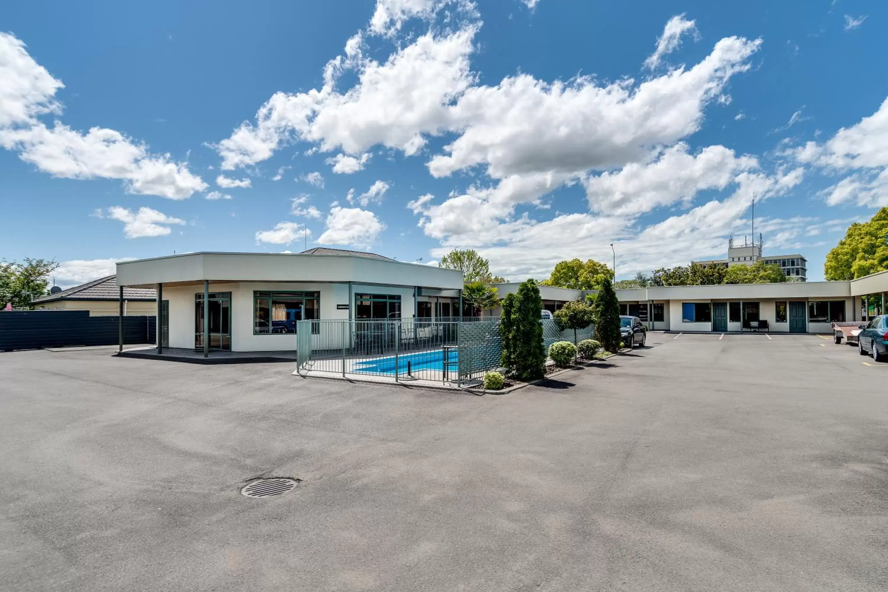 Property Building in Portmans Motor Lodge