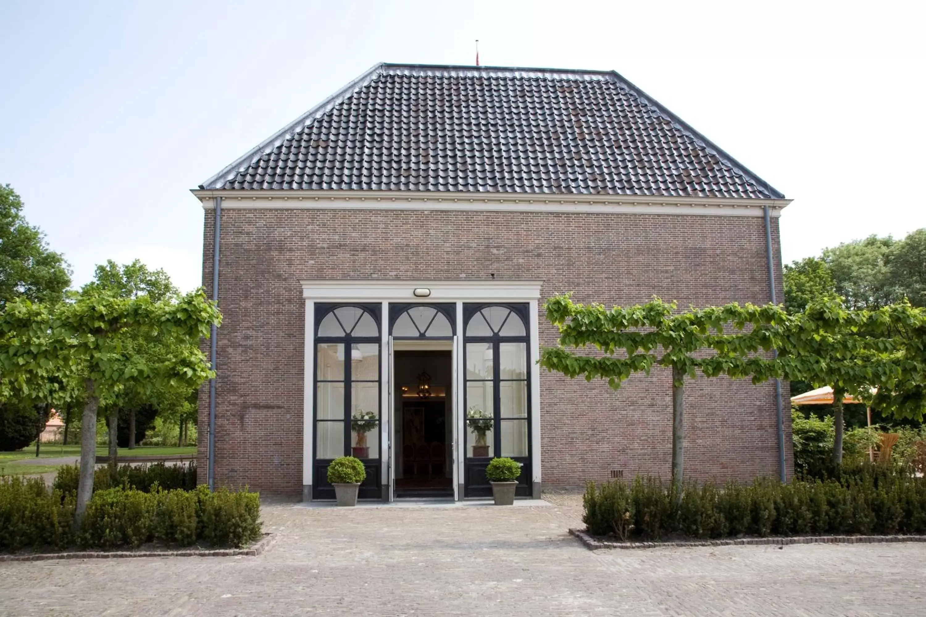 Facade/entrance, Property Building in Stadspaleis Hotel & Restaurant OldRuitenborgh