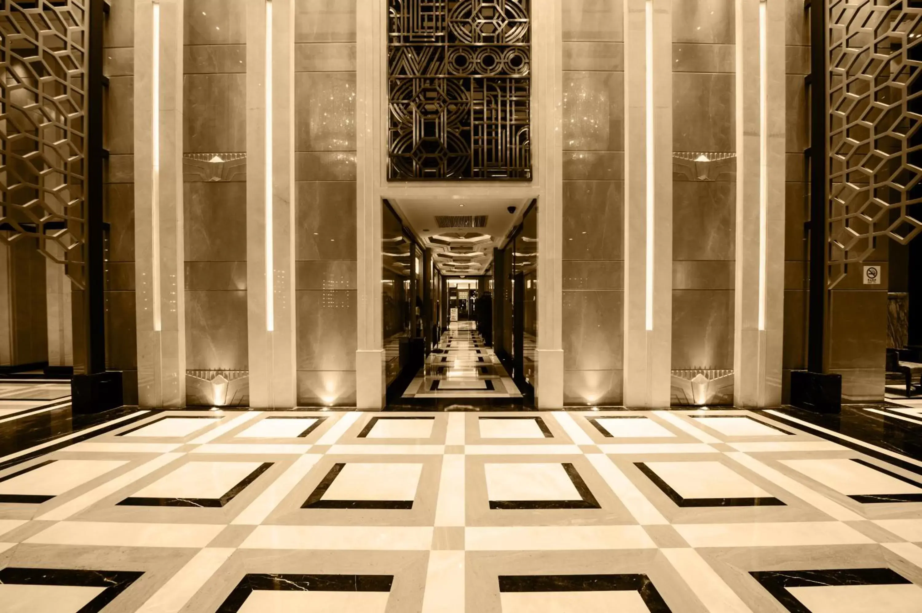 Lobby or reception in Paramount Gallery Hotel