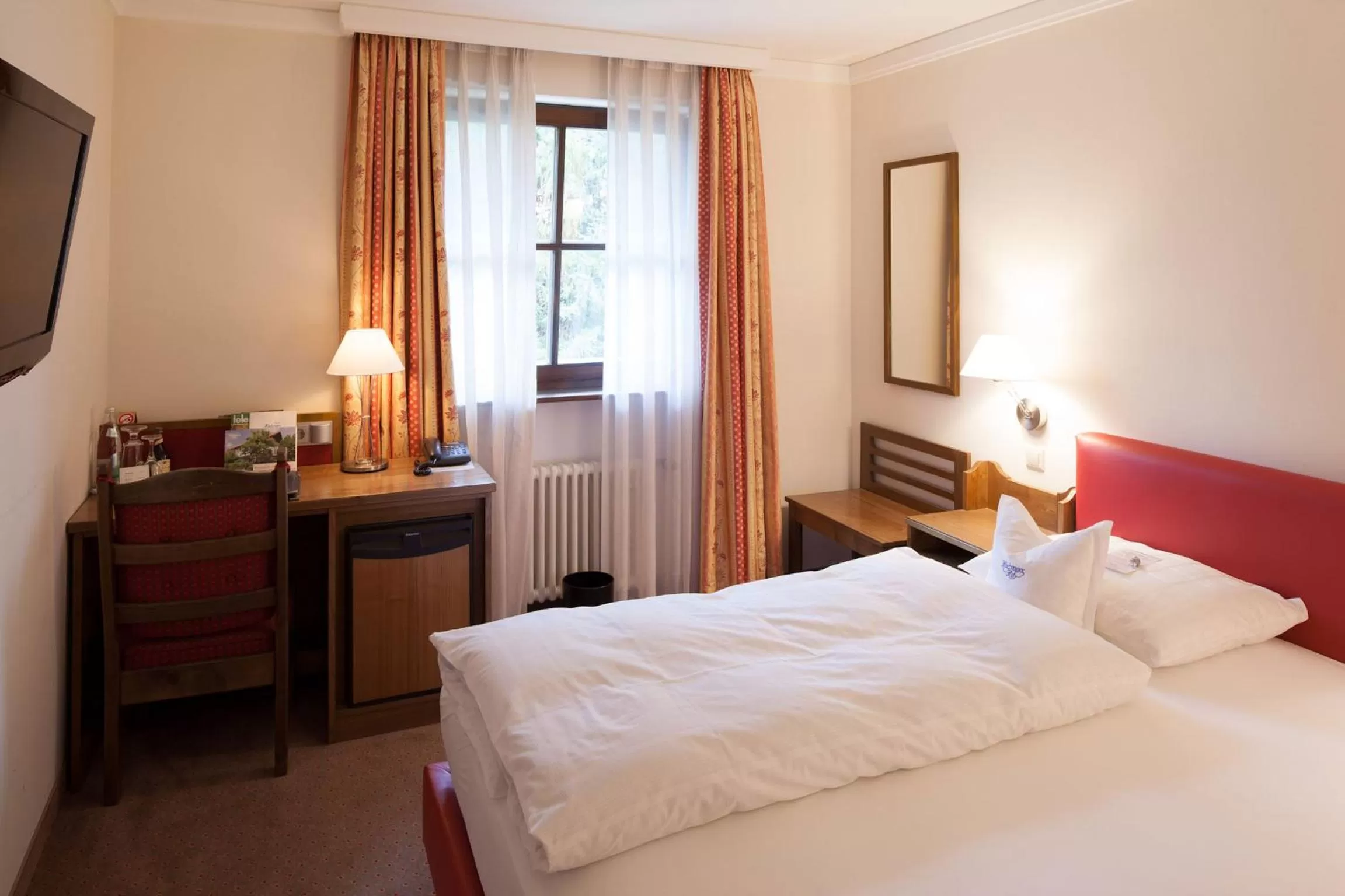 Bed in Hotel Hachinger Hof