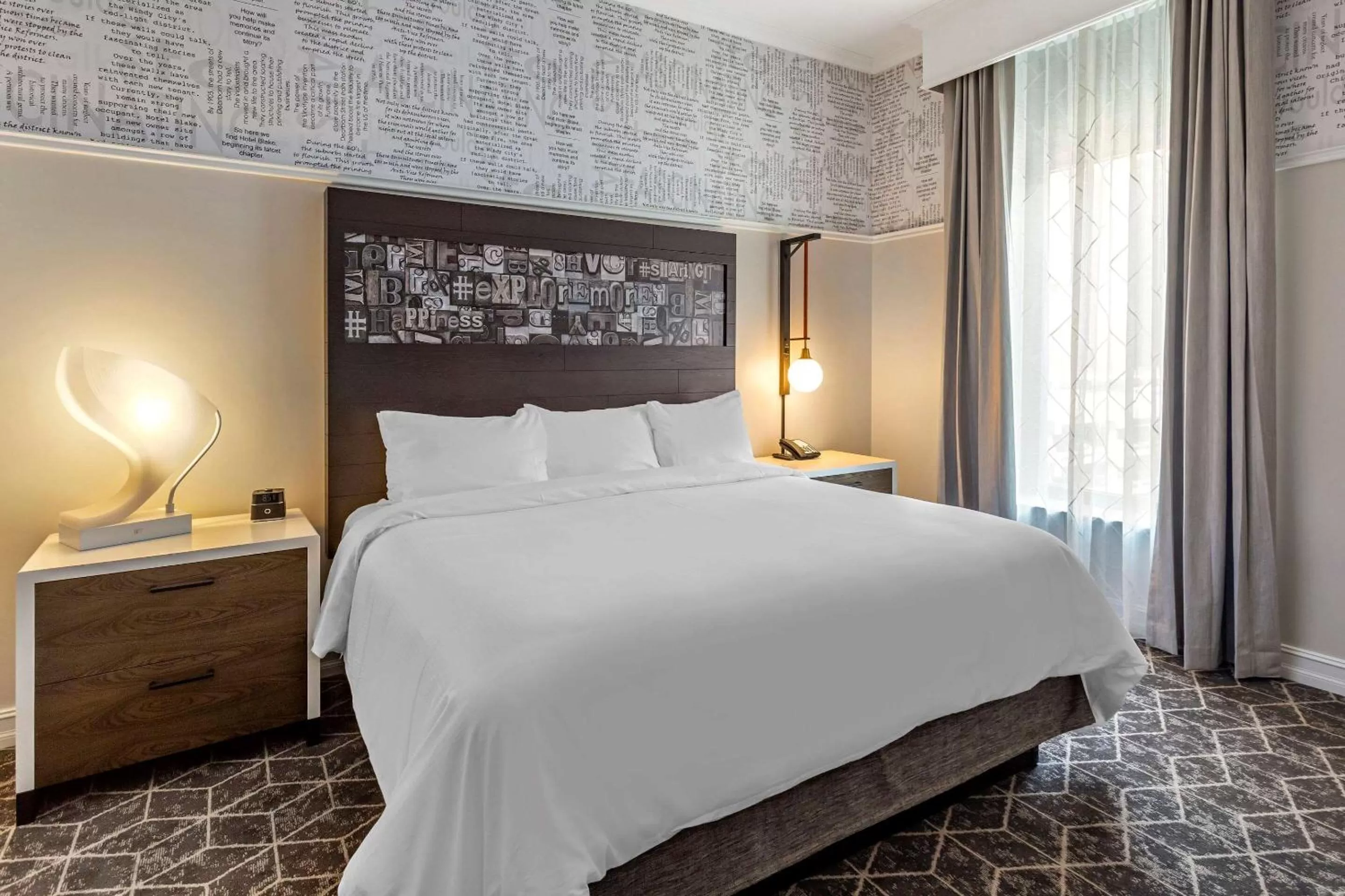 King Suite - Non-Smoking in Bluegreen Vacations Hotel Blake, an Ascend Collection Hotel