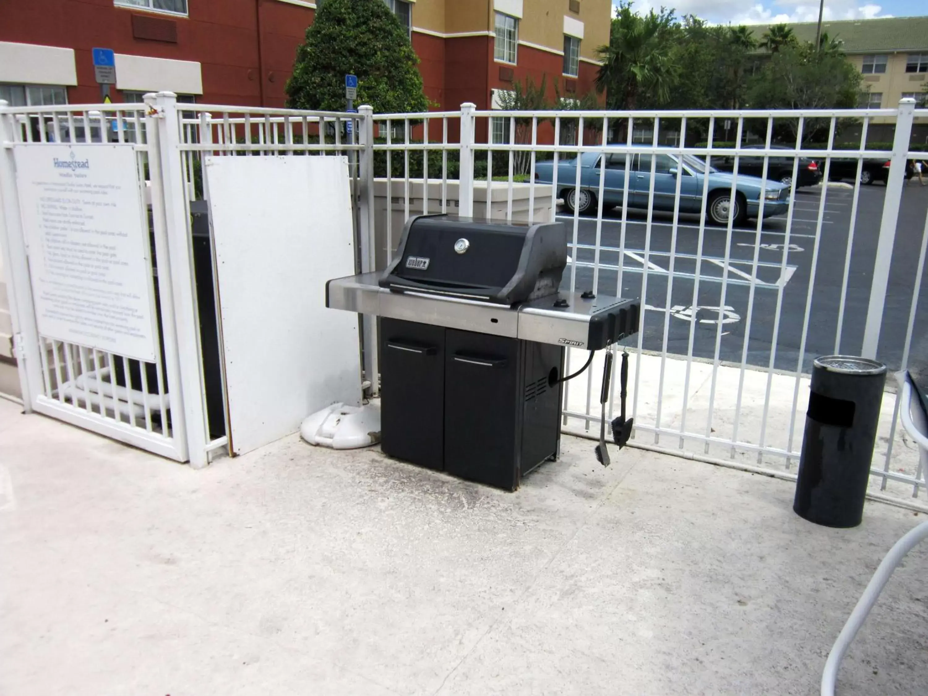 Patio, BBQ Facilities in Extended Stay America Suites - Orlando - Southpark - Equity Row