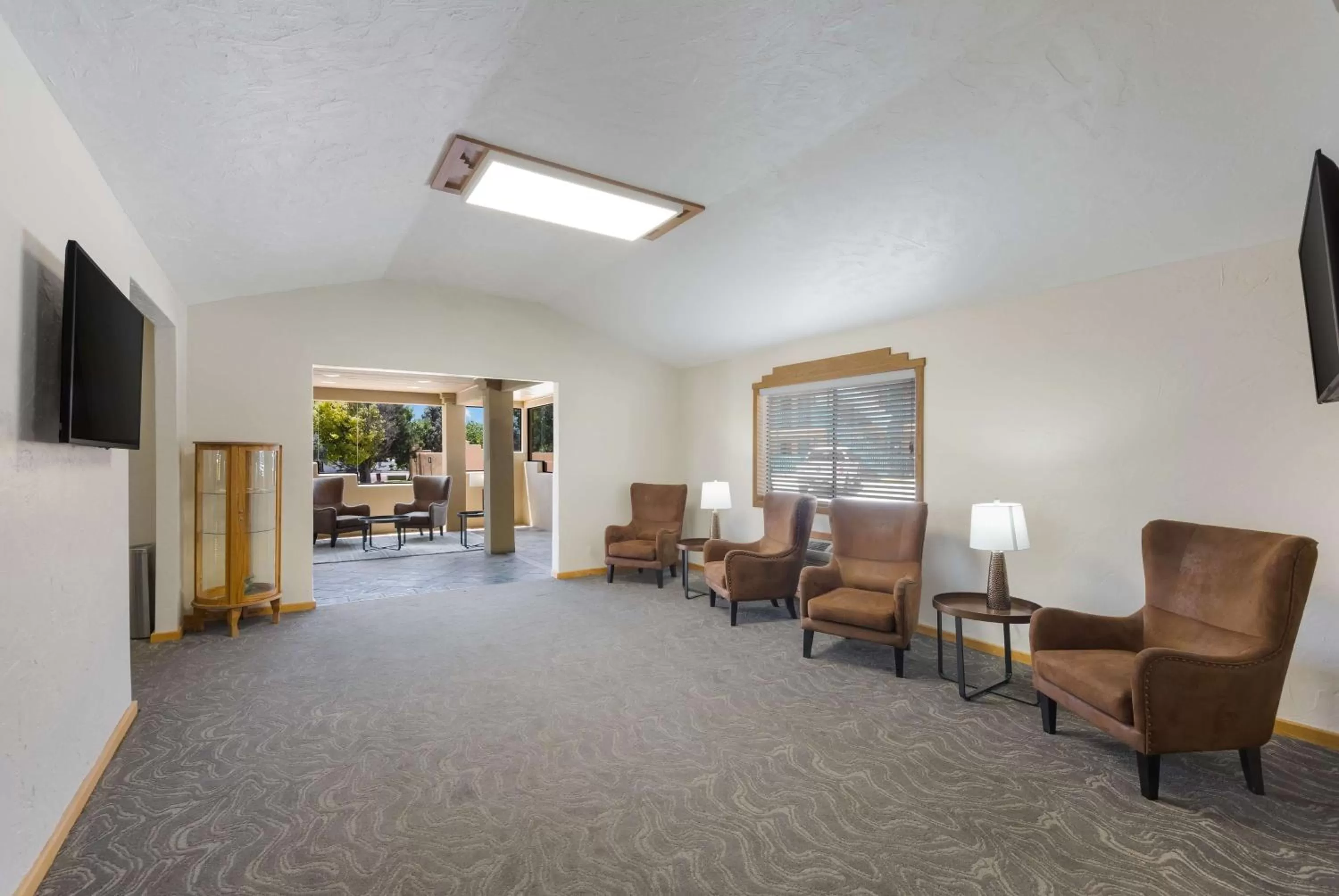 Lobby or reception in Best Western Kokopelli Lodge