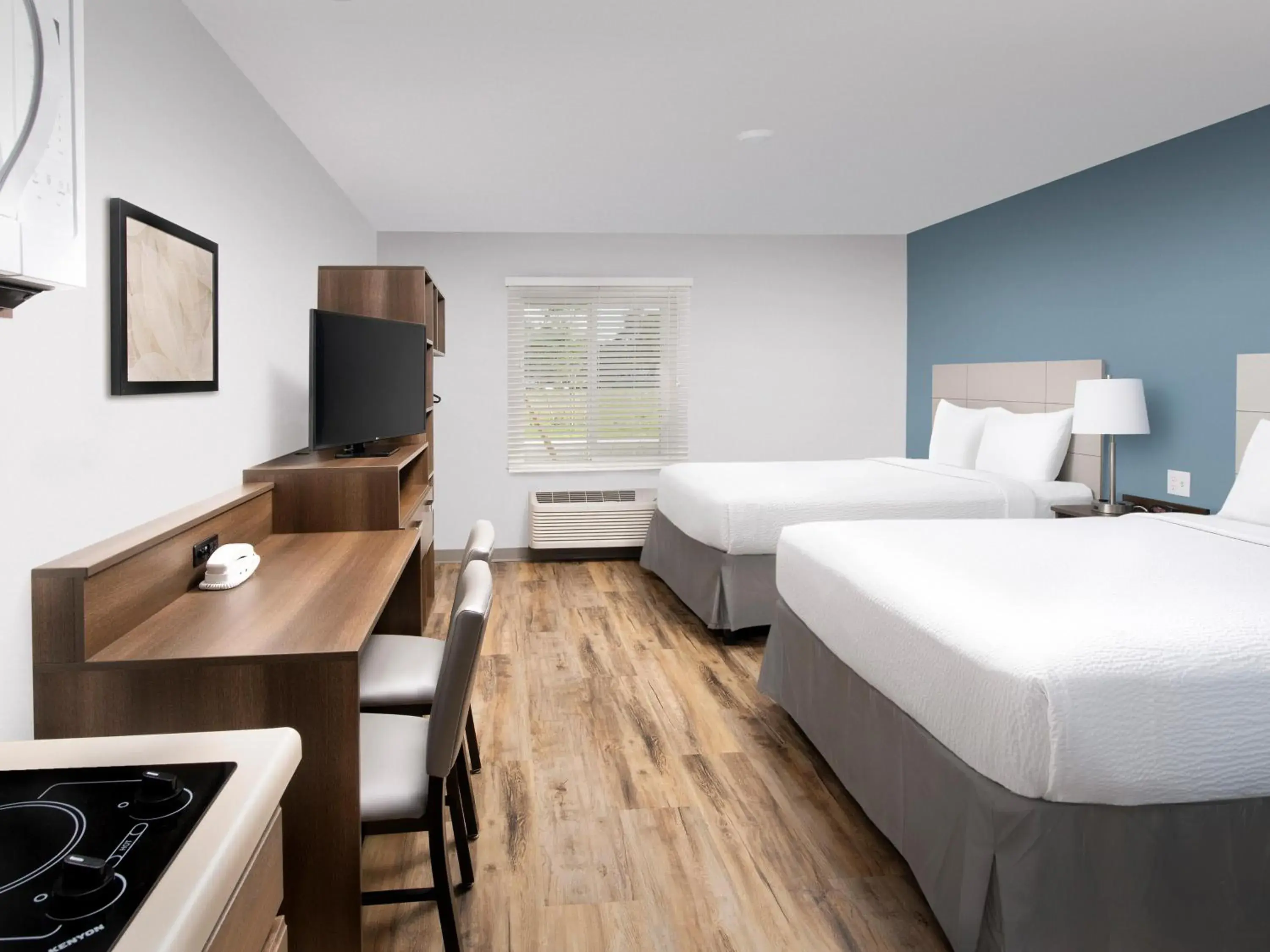Bed in Extended Stay America Suites - Deerfield Beach