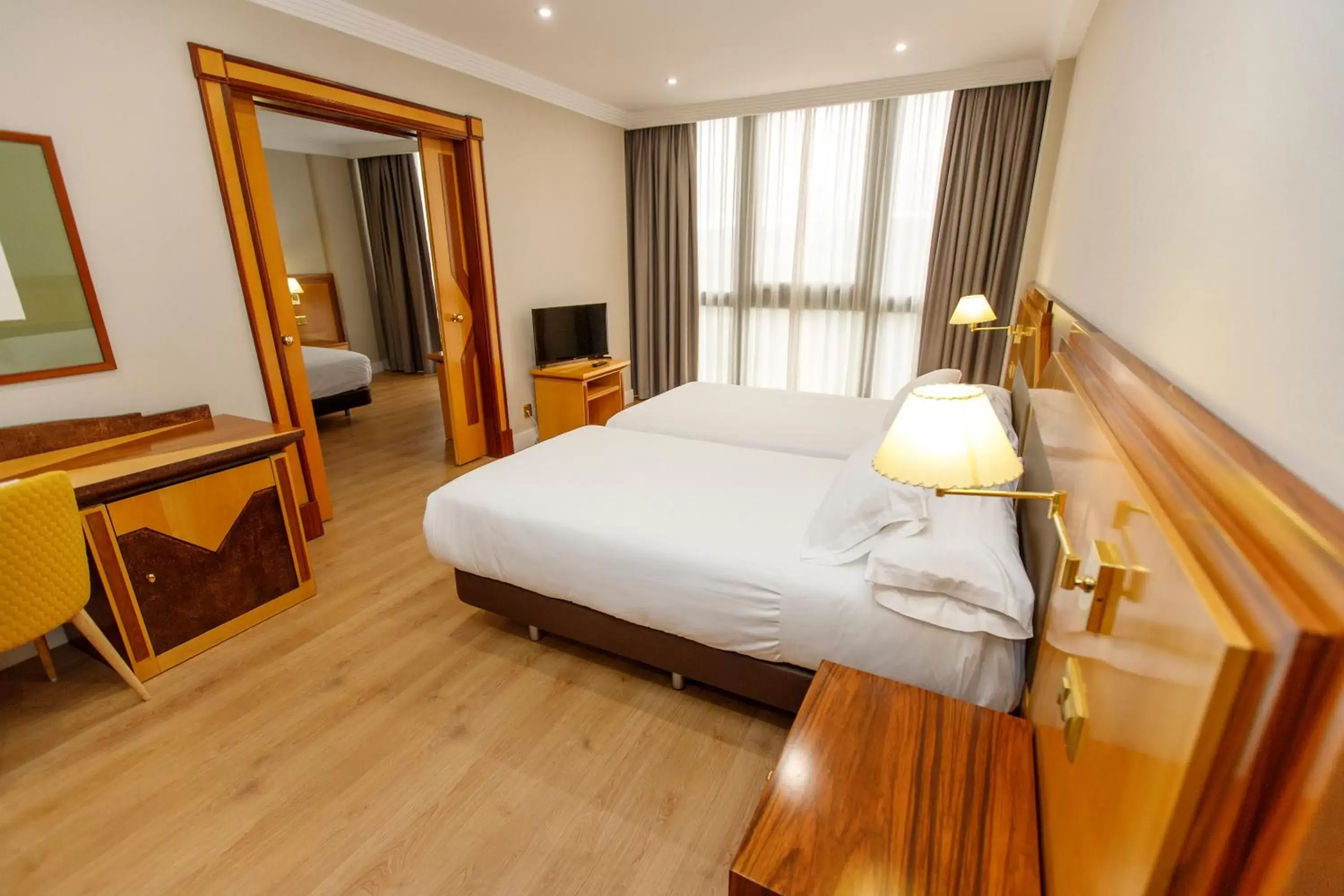 TV and multimedia, Bed in Oca Puerta del Camino Hotel TV and multimedia, Bed in Oca Puerta del Camino Hotel