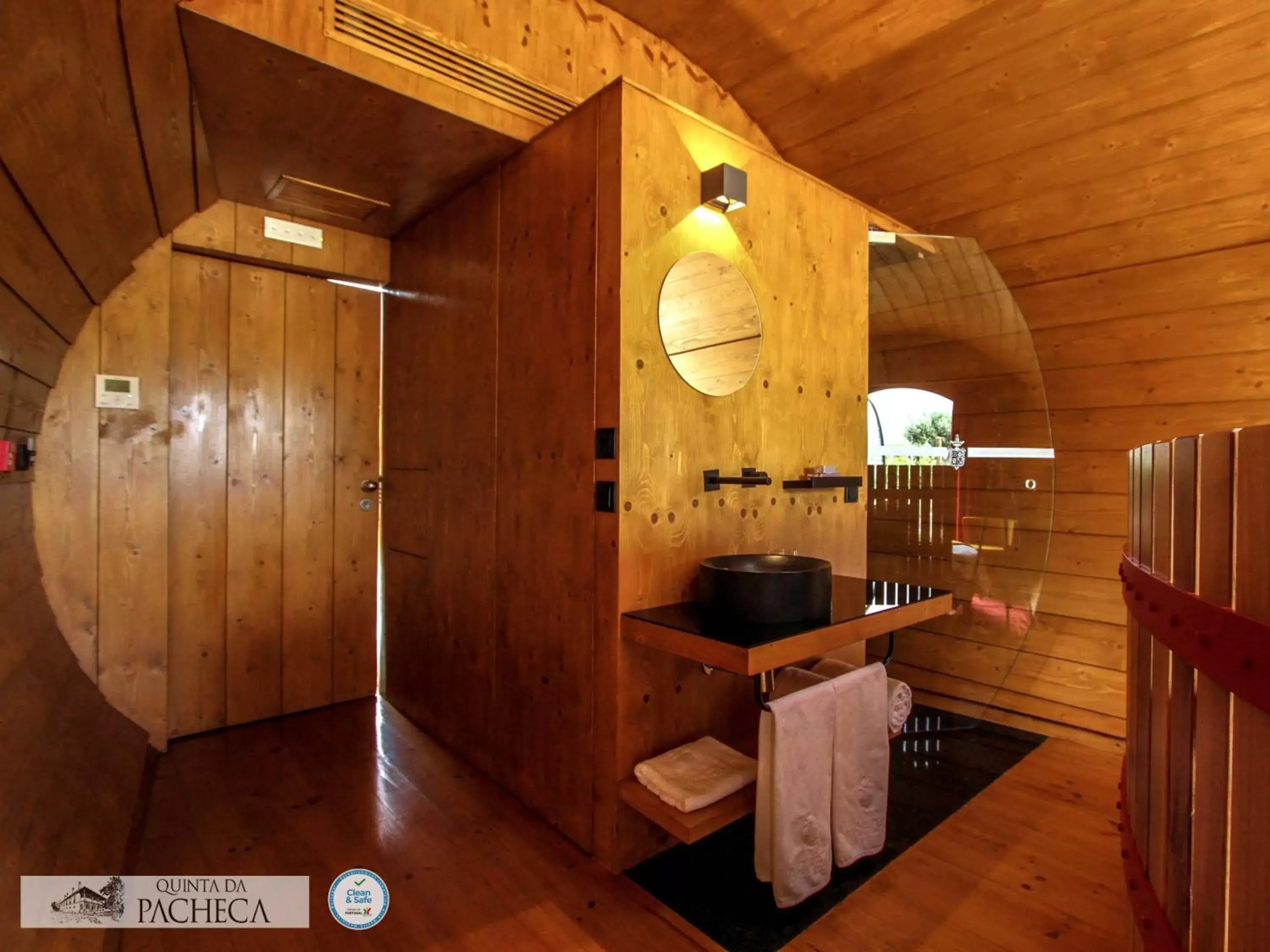 Bathroom in The Wine House Hotel - Quinta da Pacheca