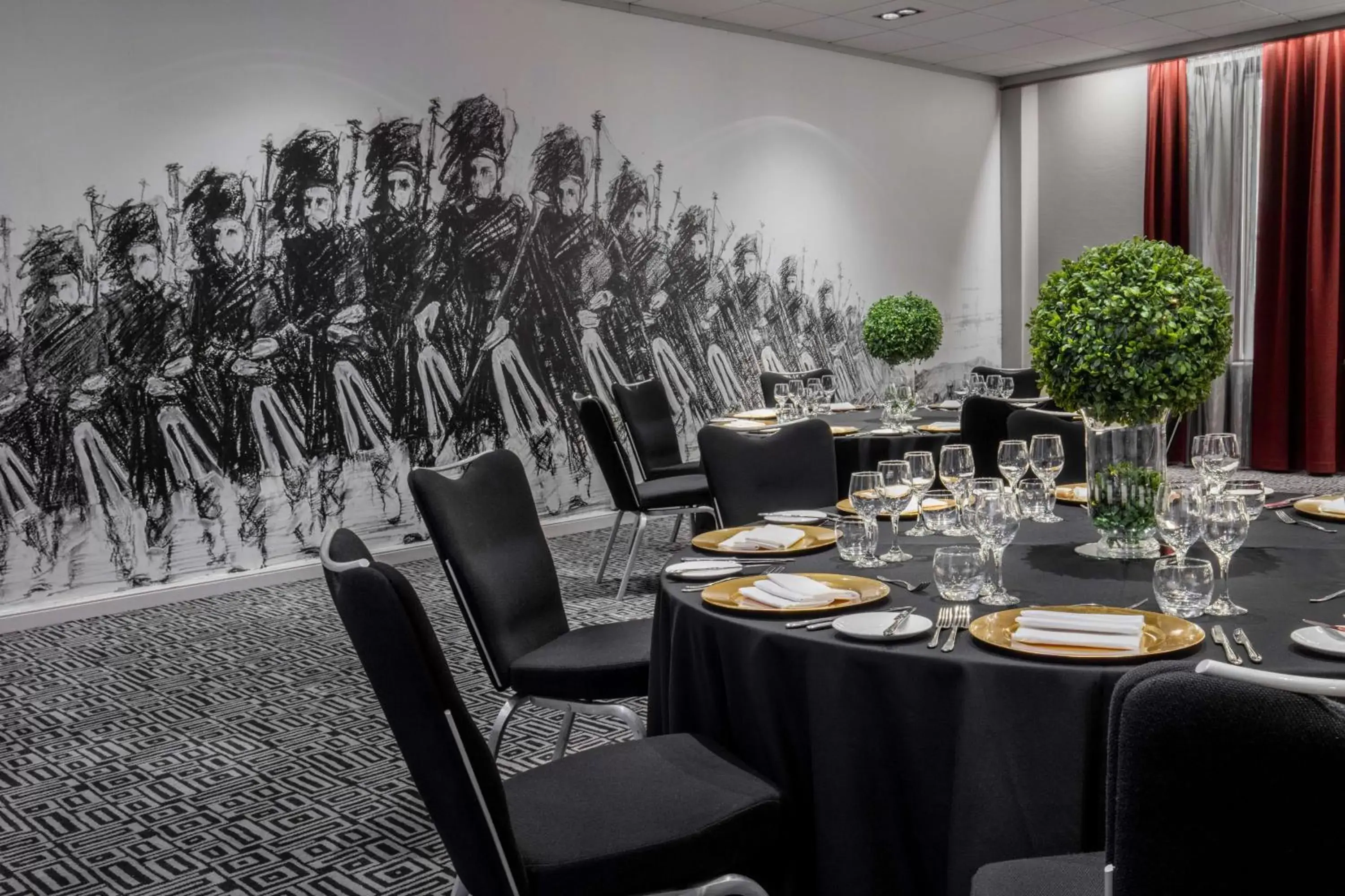 Meeting/conference room, Restaurant/Places to Eat in Radisson Blu Hotel, Edinburgh City Centre