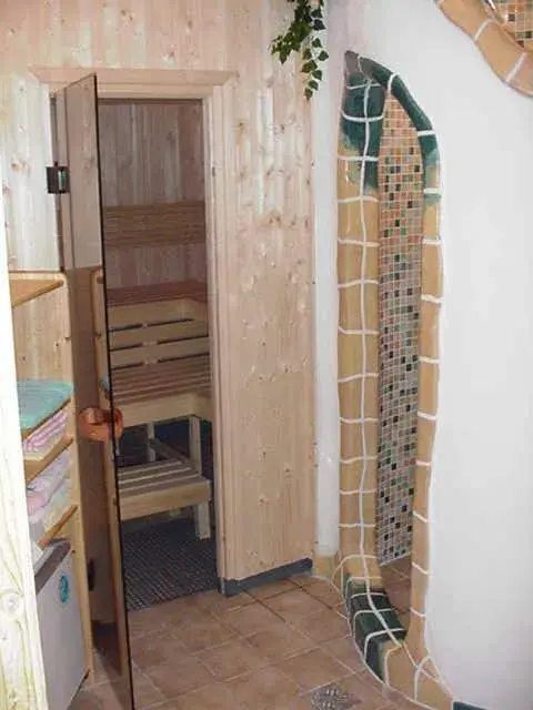Sauna, Bathroom in Hotel zum Toni