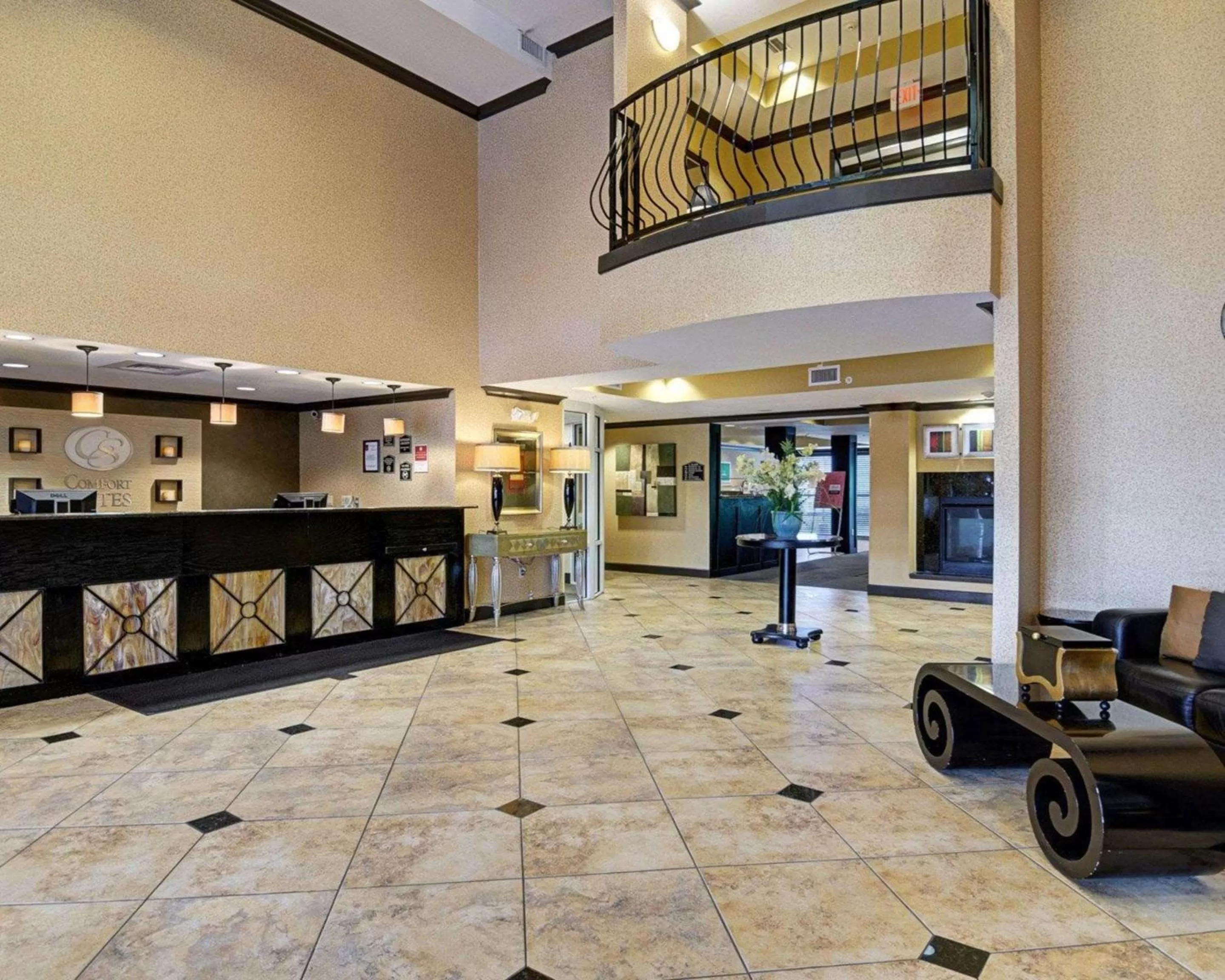 Lobby or reception in Comfort Suites Conway