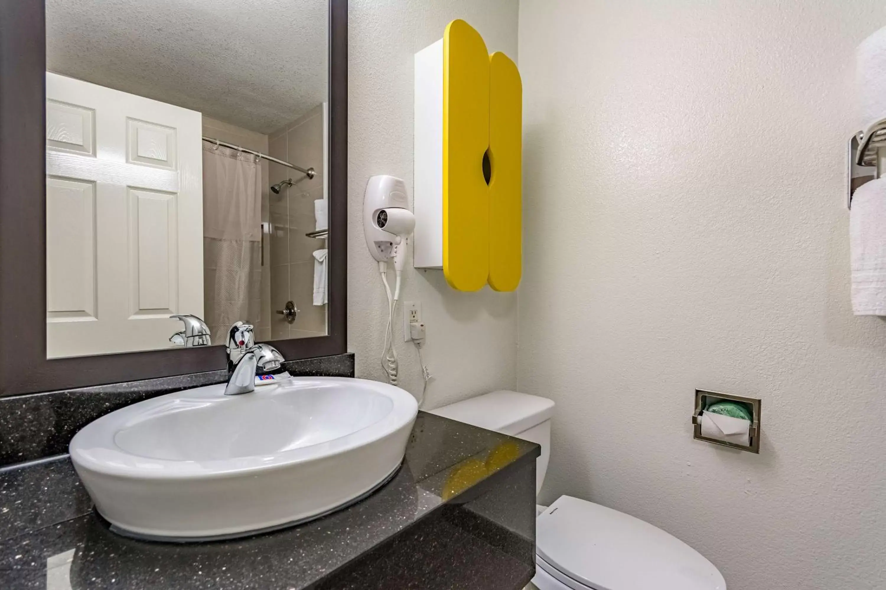 Bathroom in Studio 6-Dallas, TX