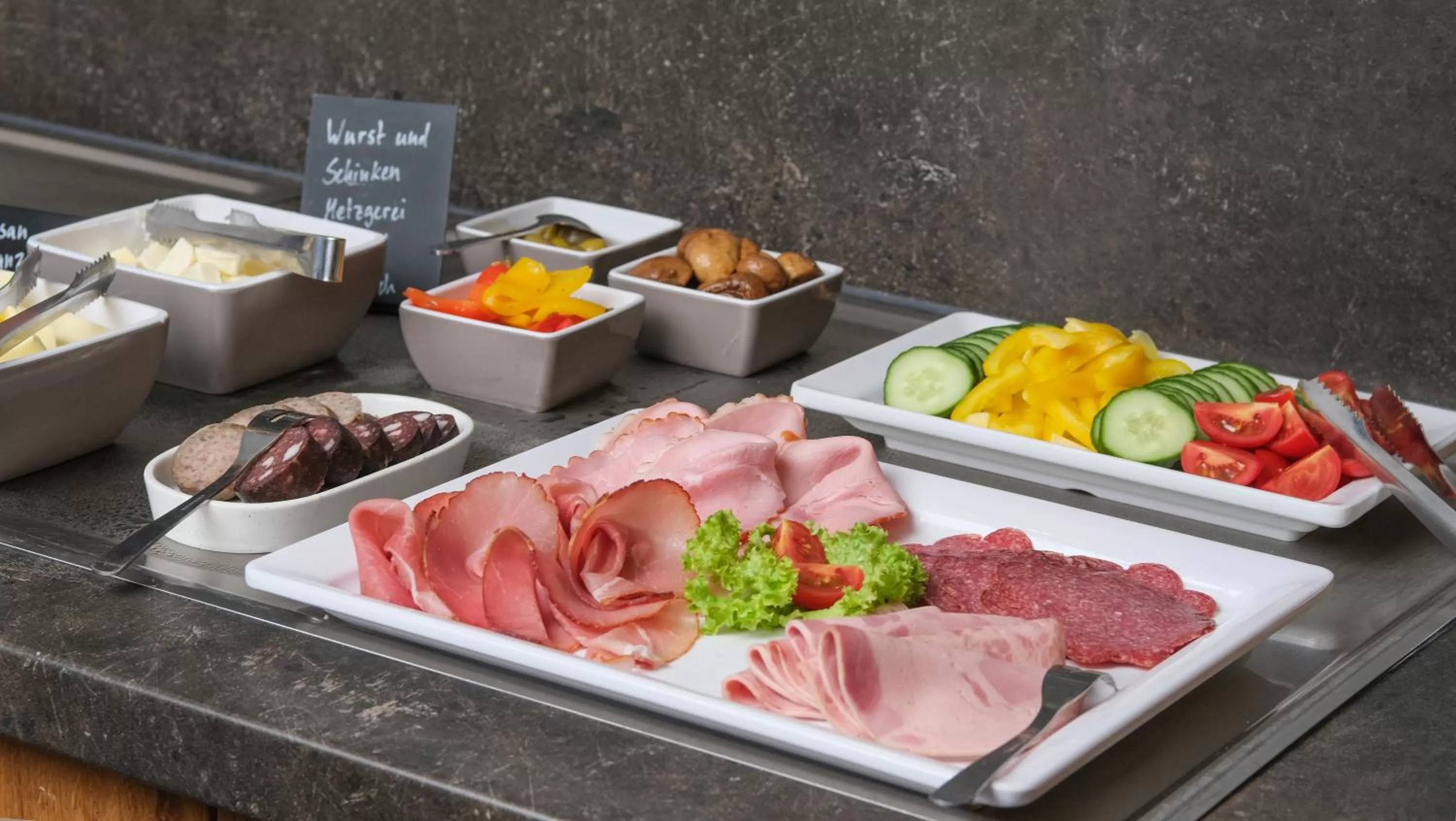 Breakfast in 2tHEIMAT - Hotel & Restaurant