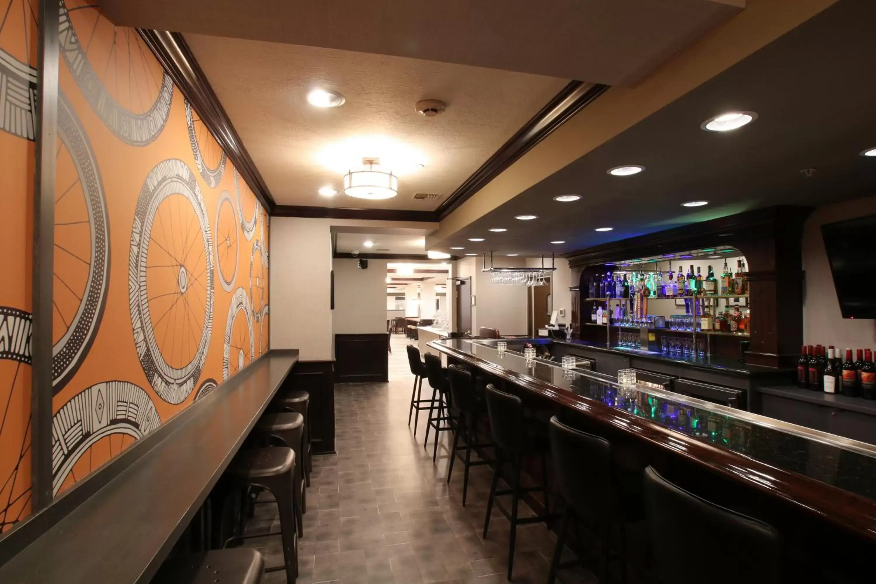 Restaurant/places to eat, Lounge/Bar in Oxford Suites Spokane Downtown