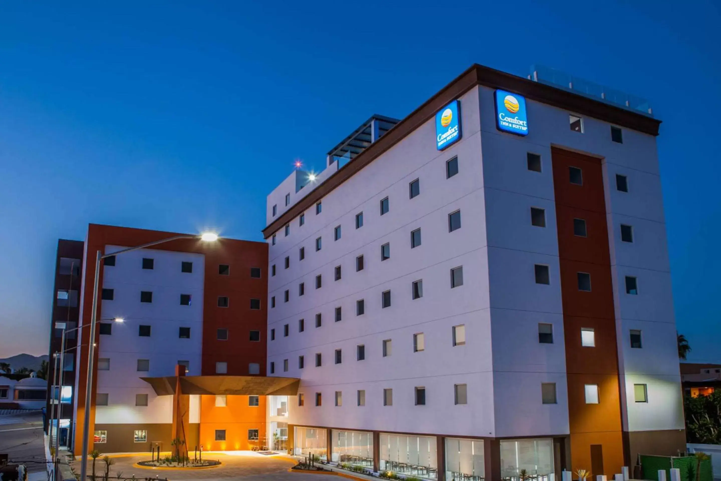 Property Building in Comfort Inn & Suites Los Cabos