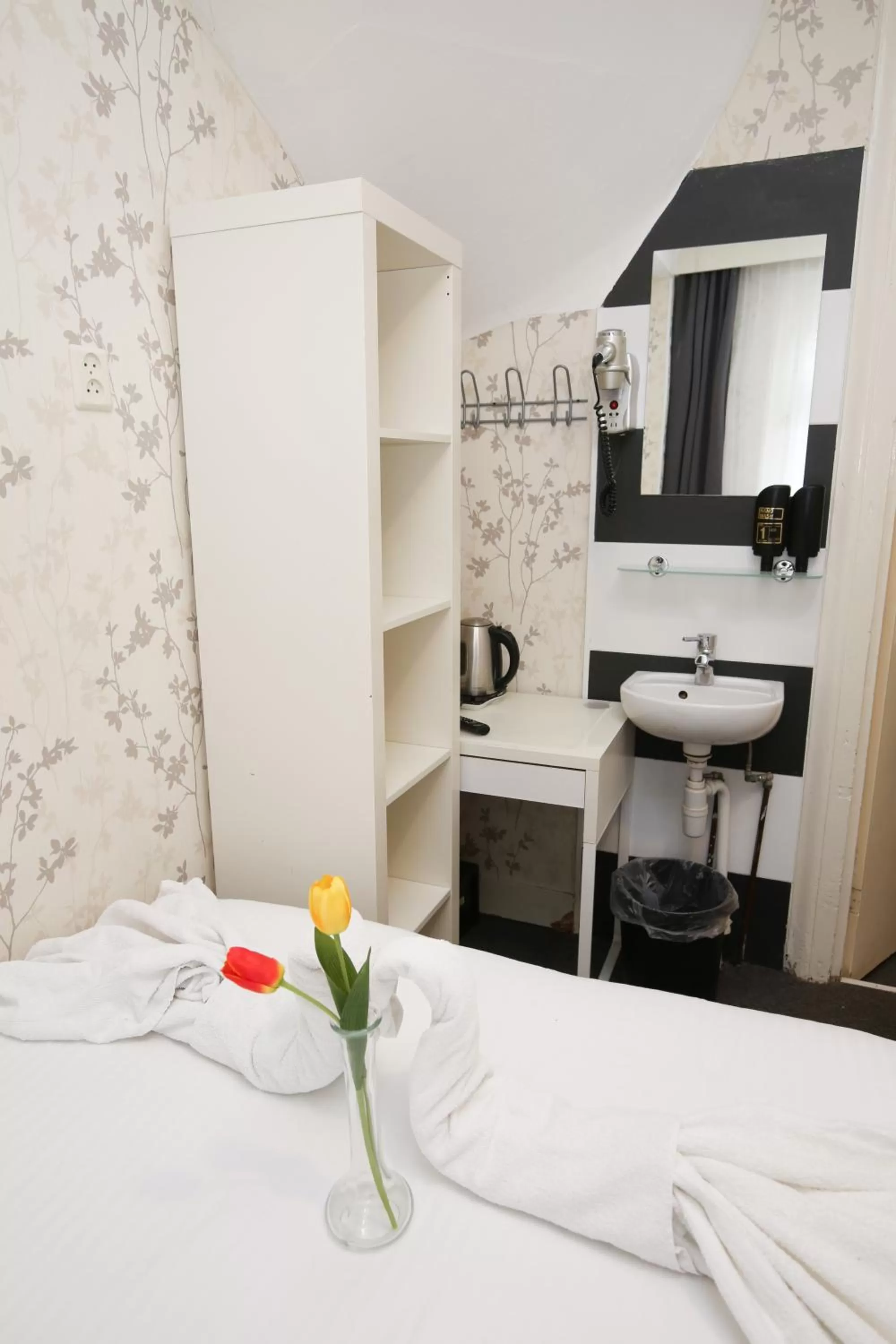 Bed in Hotel Flipper Amsterdam