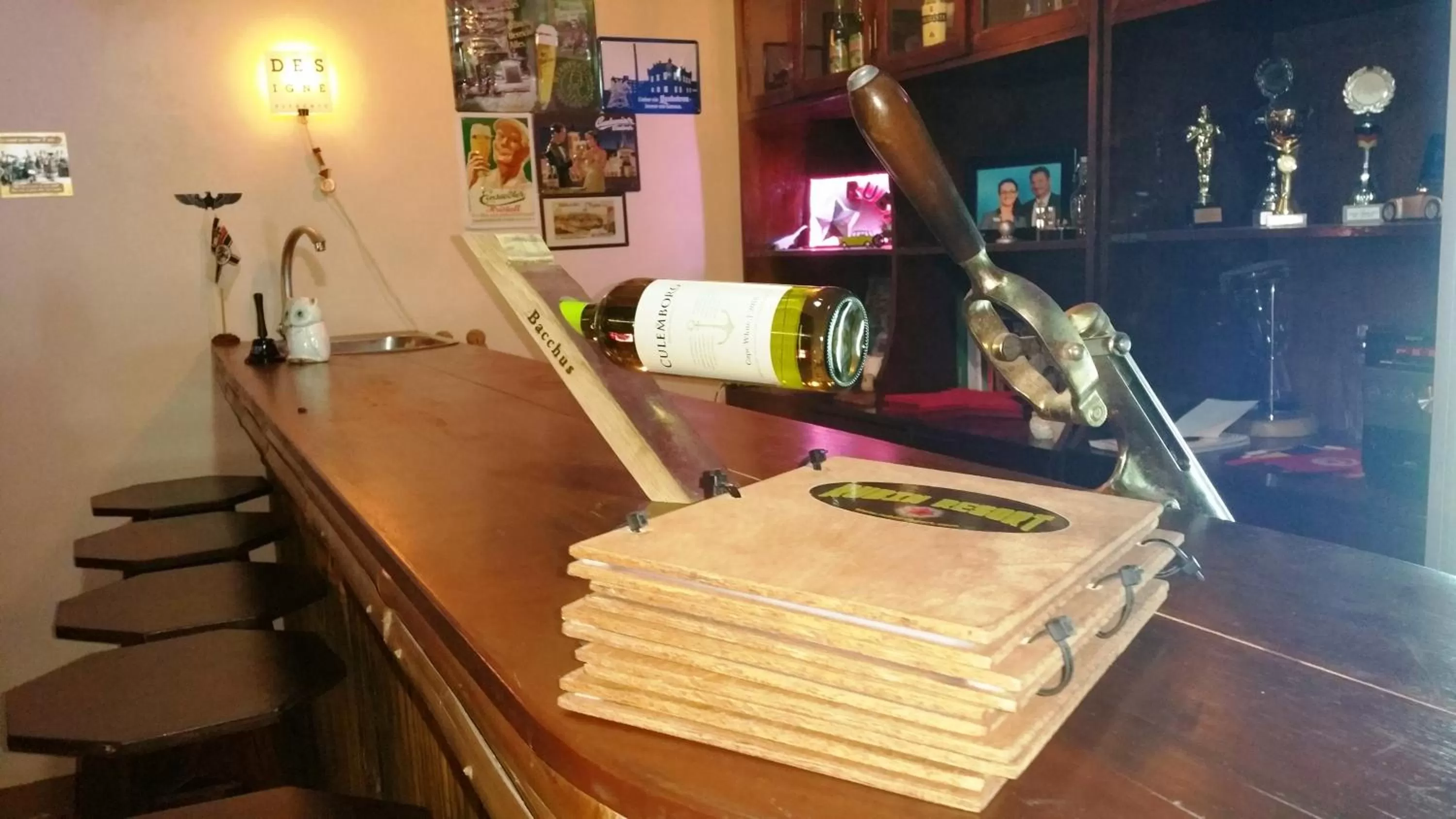 Restaurant/places to eat in Rubin Resort