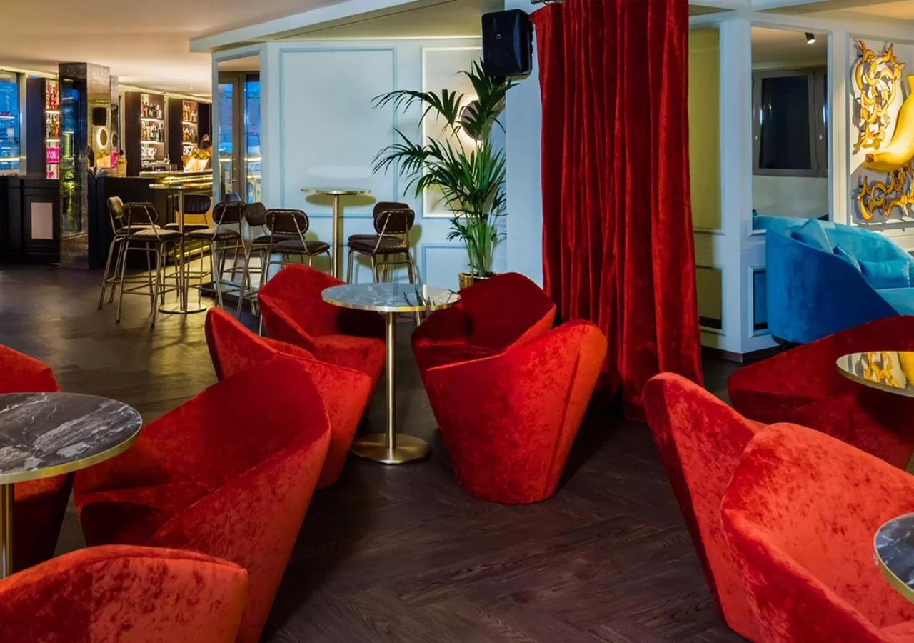 Lounge or bar in Axel Hotel Barcelona - Adults Only