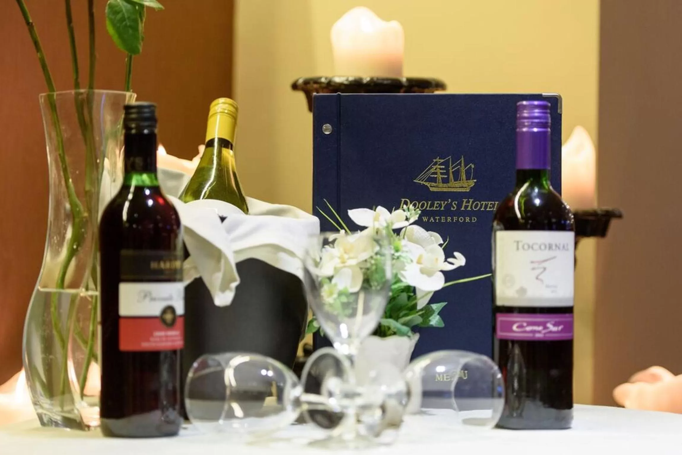 Alcoholic drinks in Dooley's Hotel