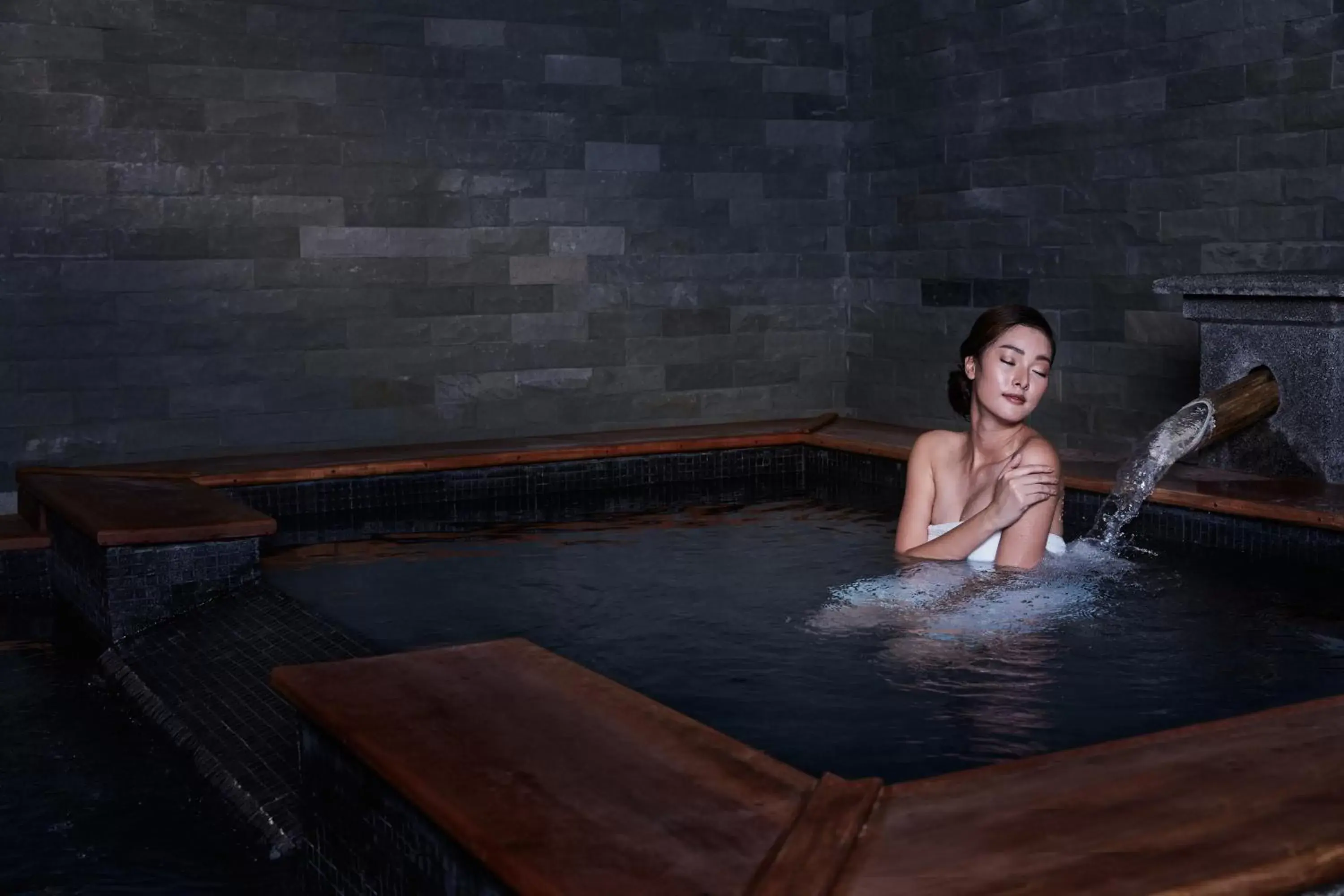 Hot Spring Bath in Serenity Hotel and Spa Kabinburi