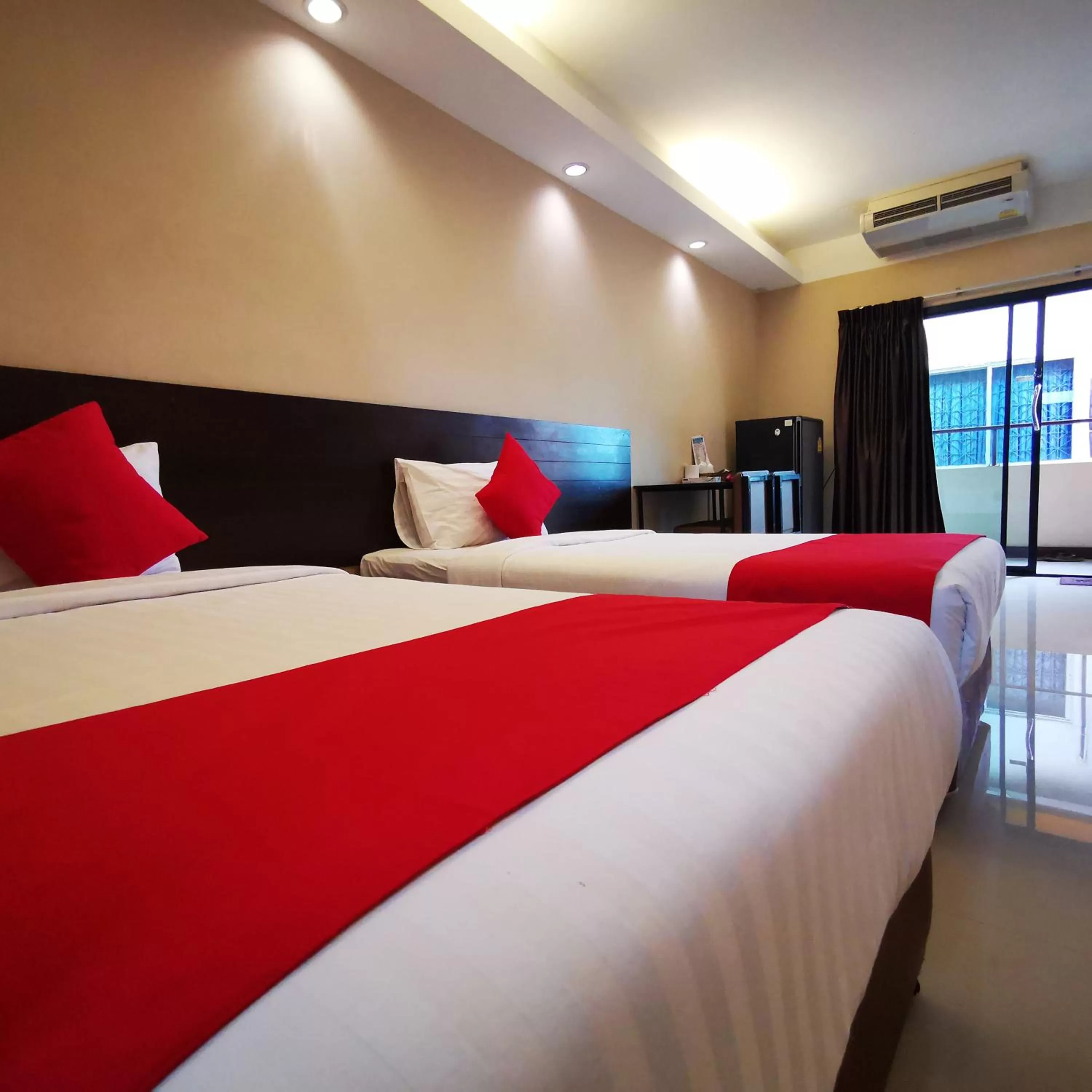 Bed in KKinn South Pattaya