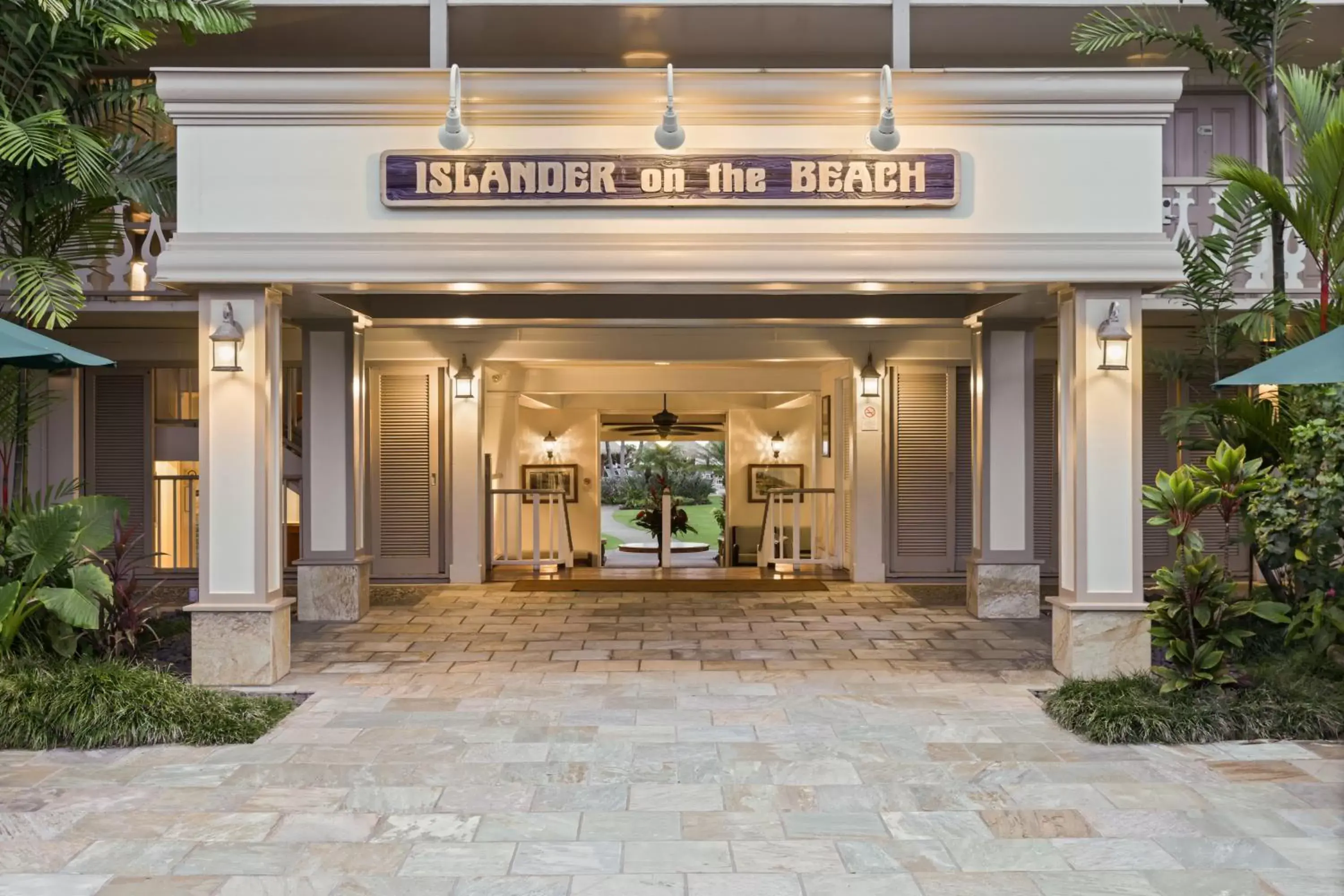 Lobby or reception in Aston Islander On The Beach