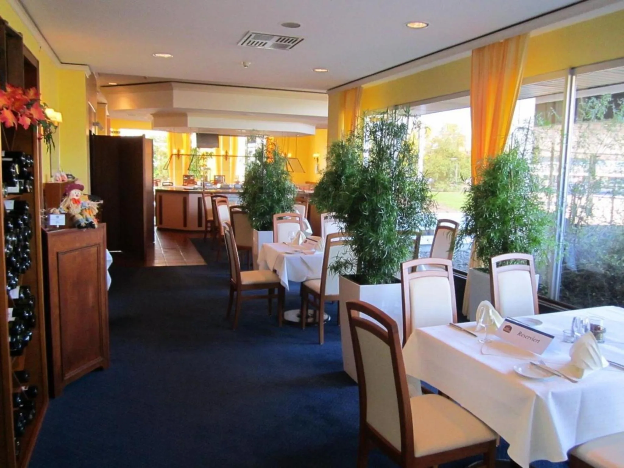 Restaurant/places to eat in Leoso Hotel Ludwigshafen