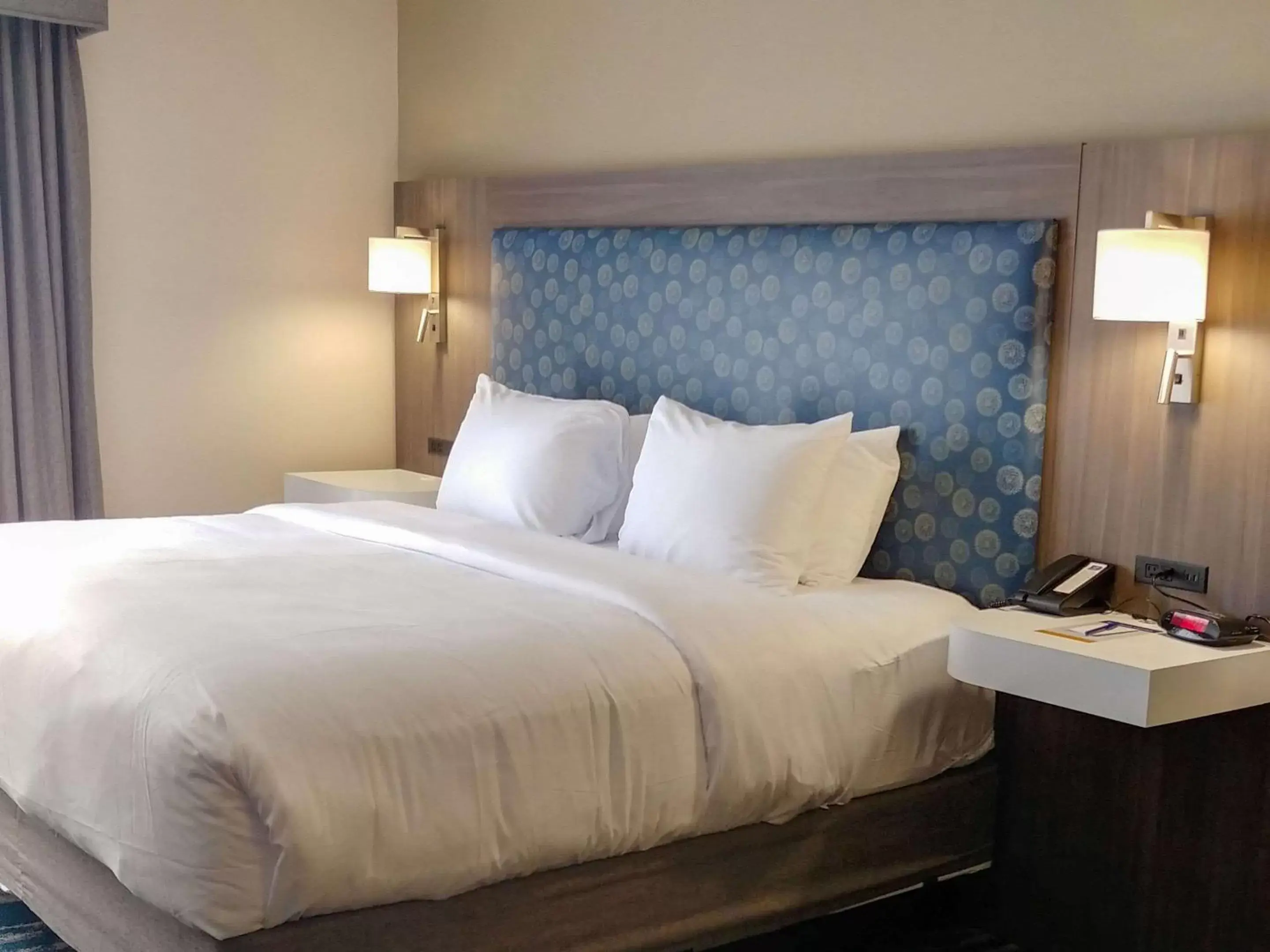 Bedroom, Bed in Comfort Inn & Suites Greenville Near Convention Center