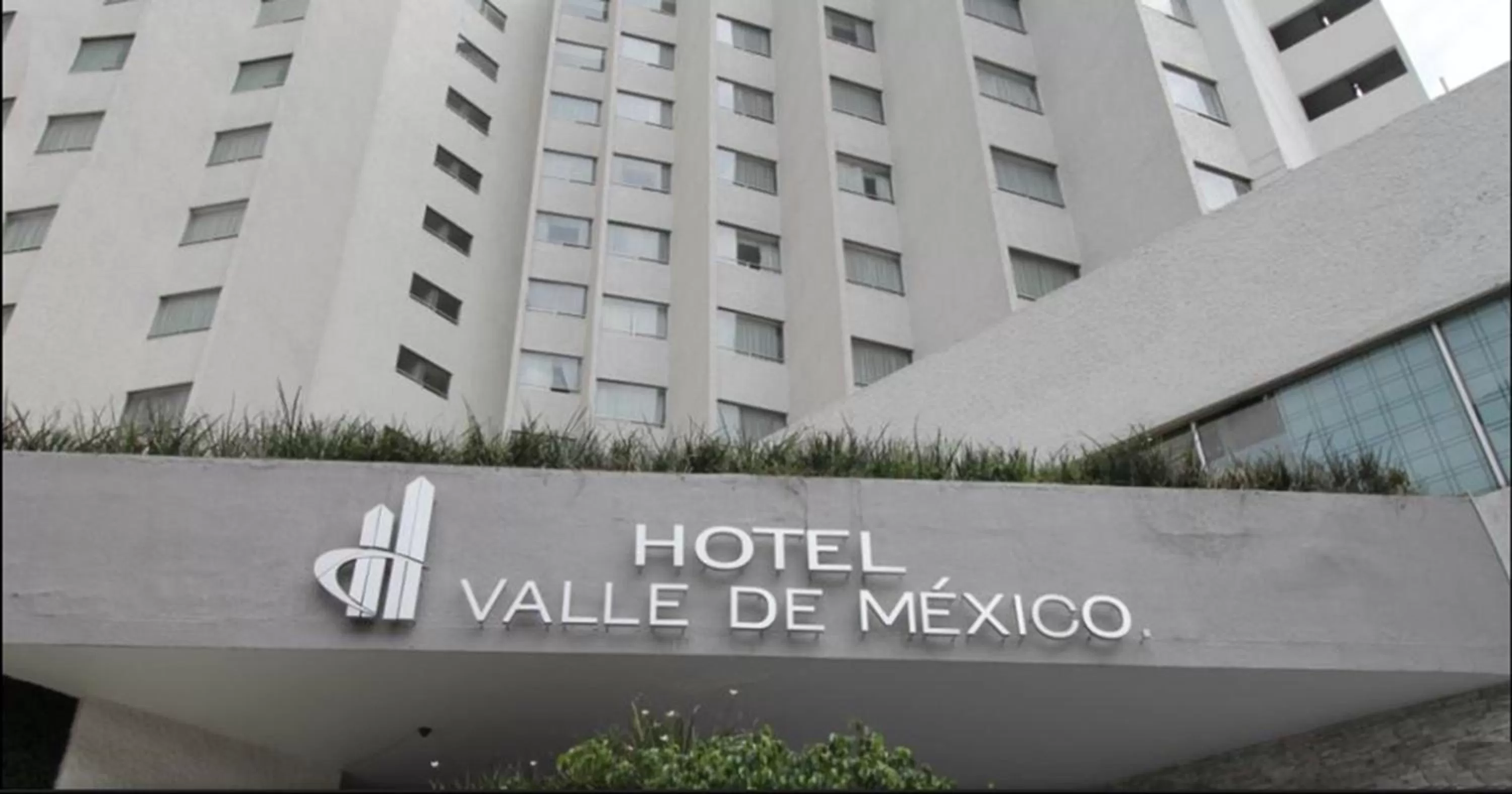 Facade/entrance in Hotel Valle de Mexico Toreo