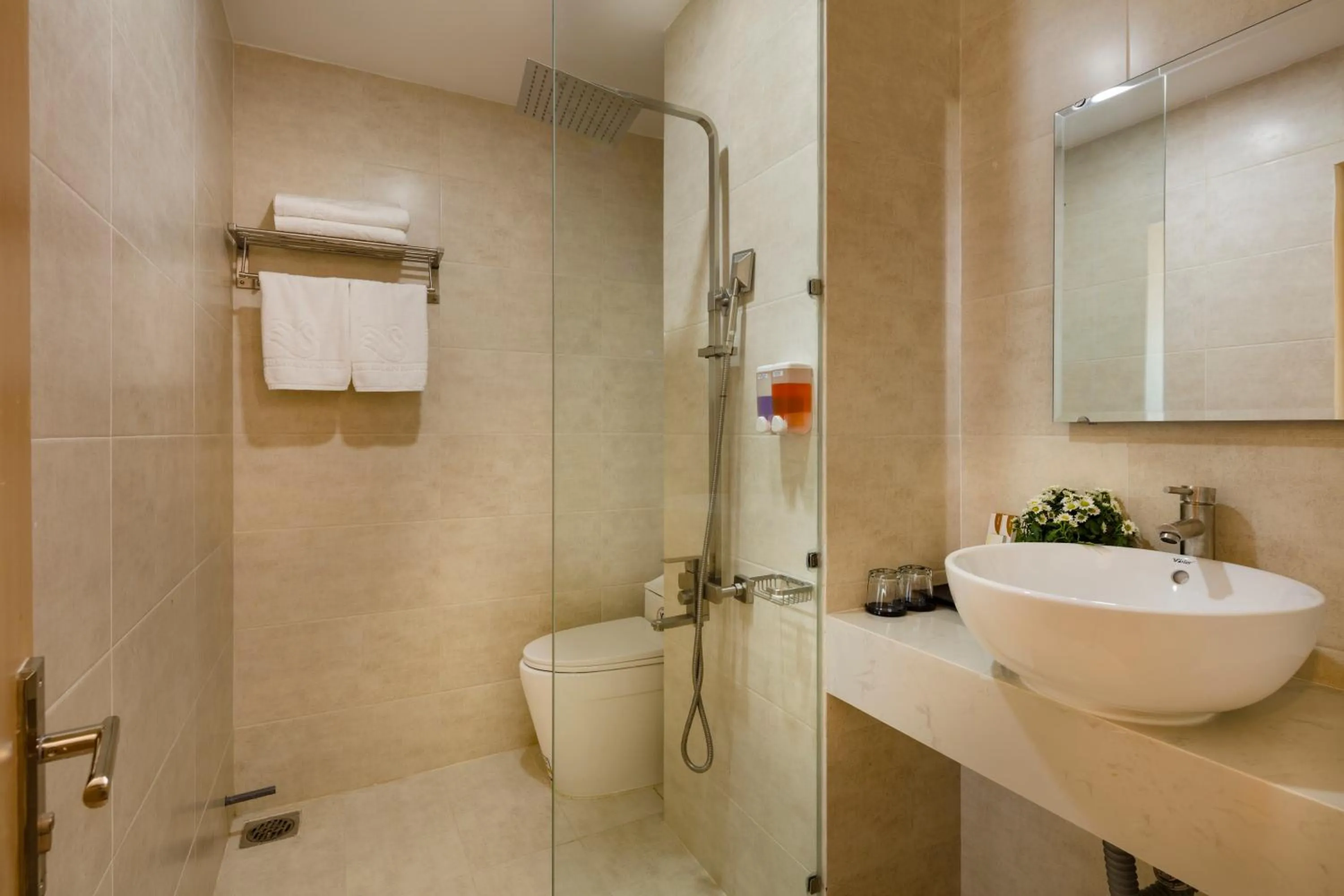 Shower in The Swan Nha Trang Hotel