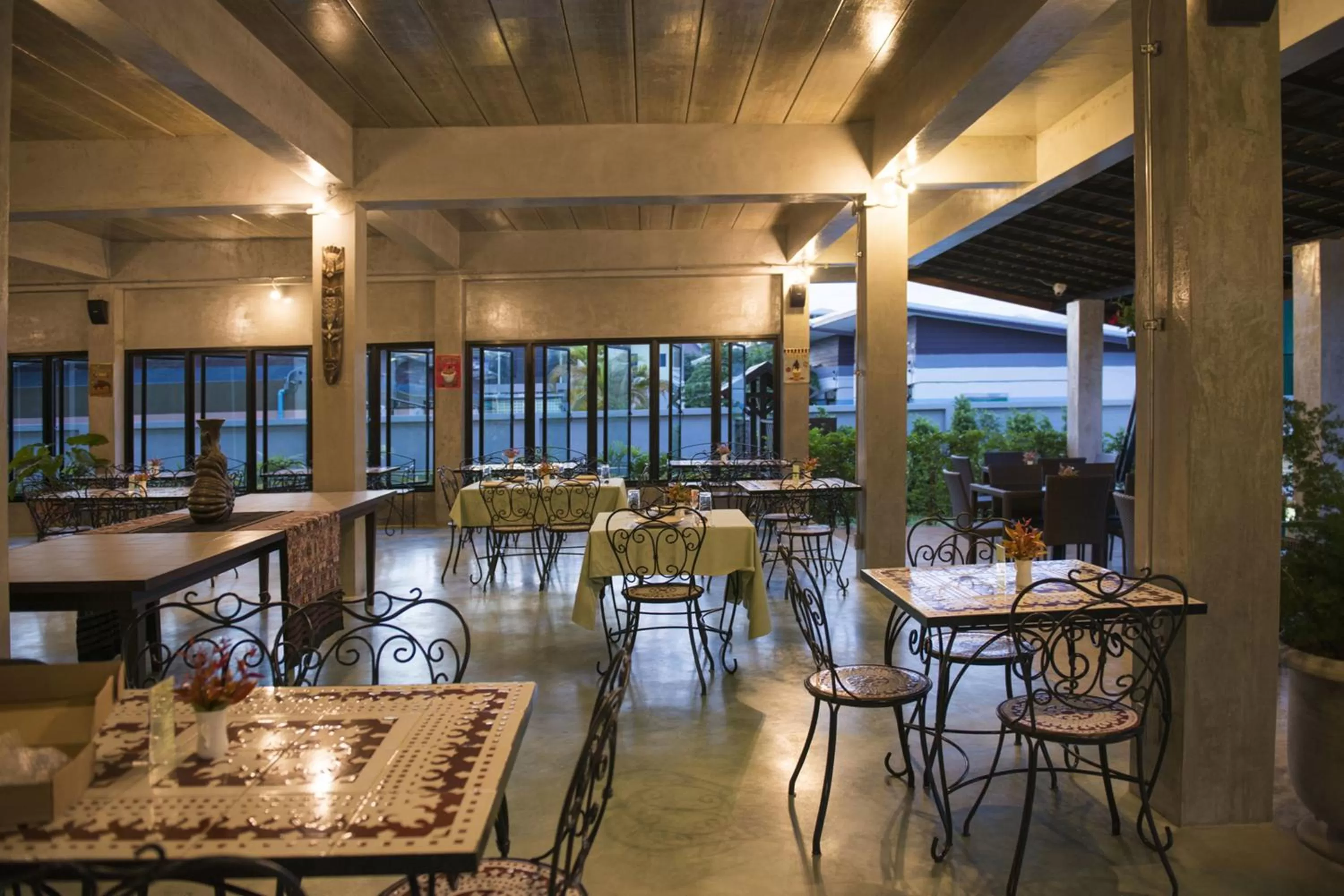 Restaurant/places to eat in Maryo Resort Chiangrai - SHA Plus